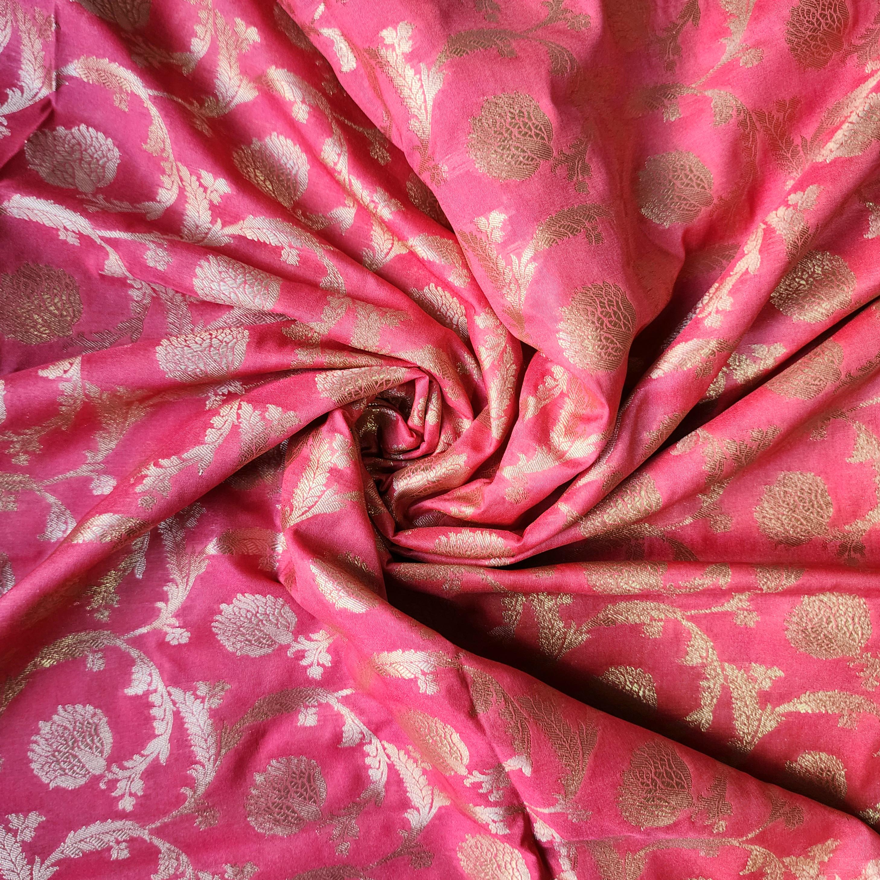 Graceful Rose Pink Banarasi Dupatta  Soft Golden Weave, Subtle & Feminine Charm