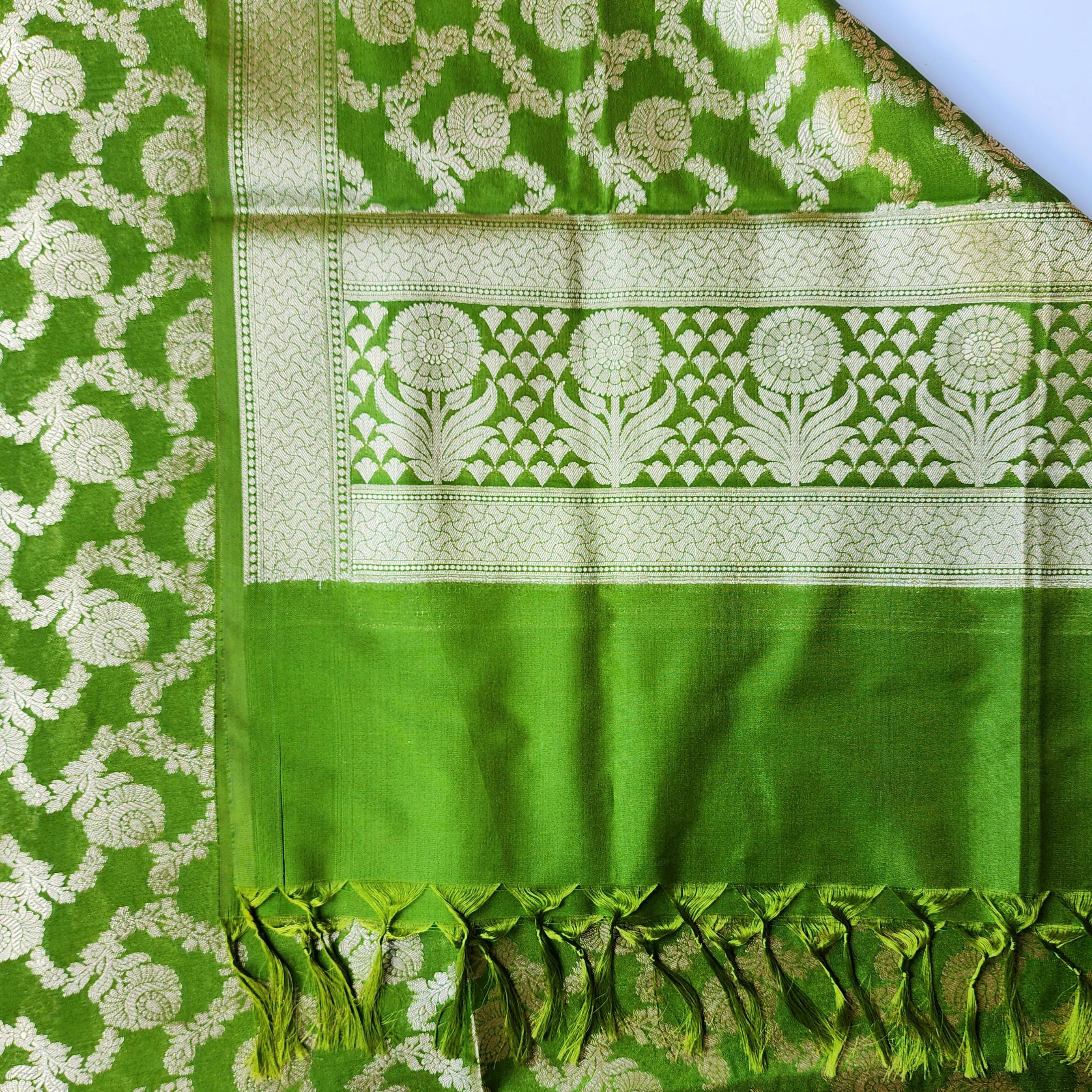 Leaf Green Banarasi Dupatta  Traditional Zari Weave, Vibrant Ethnic Beauty