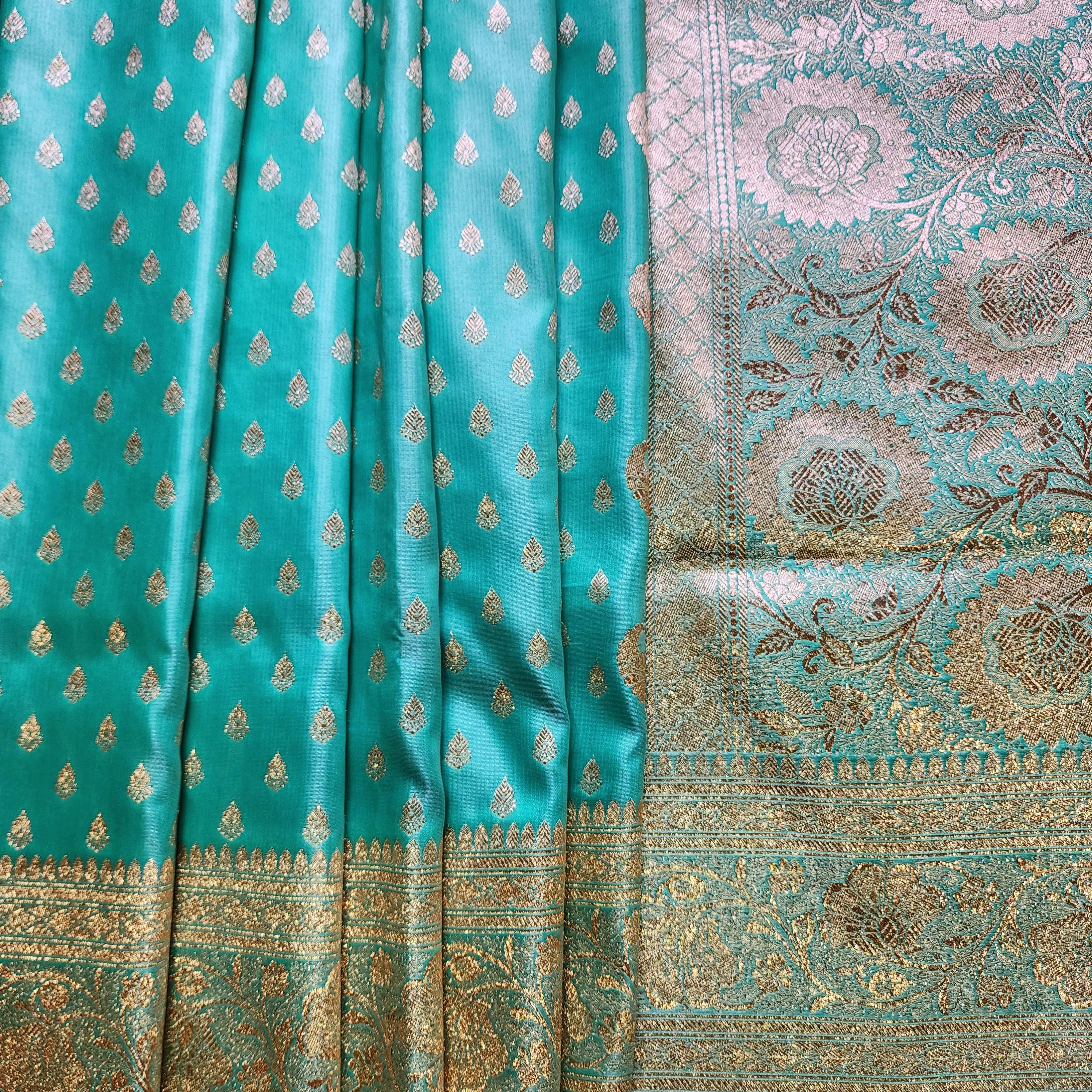 Rich Emerald Green Banarasi Silk Saree with Gold Zari Weaving