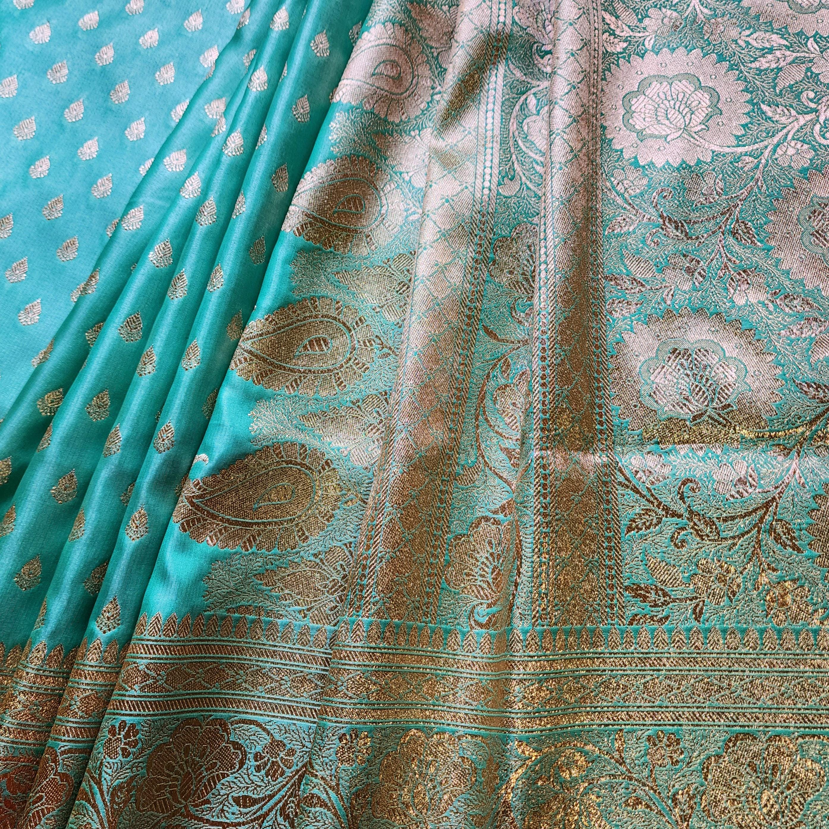 Rich Emerald Green Banarasi Silk Saree with Gold Zari Weaving