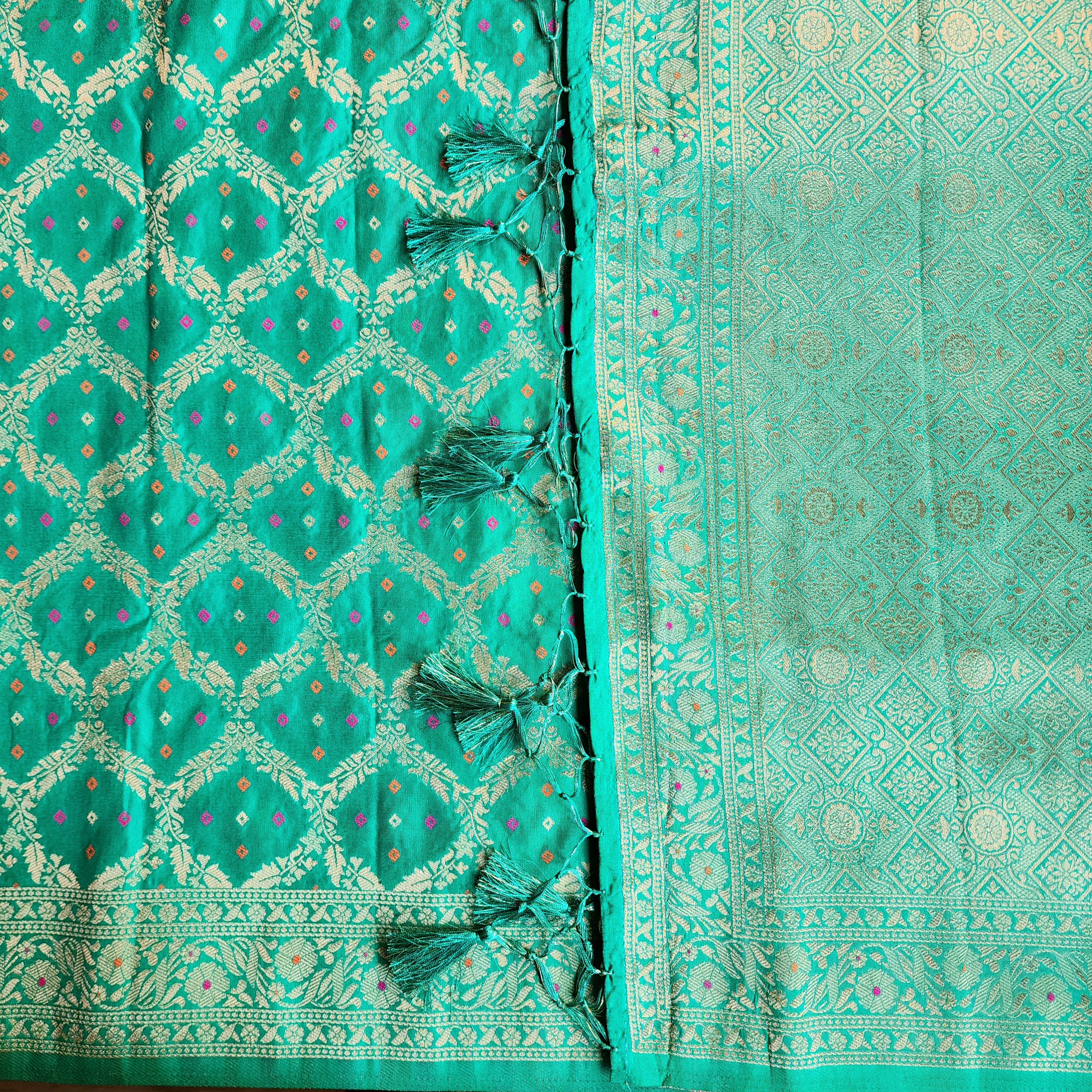 Aqua Green Bandhani Dupatta with Traditional Jaal