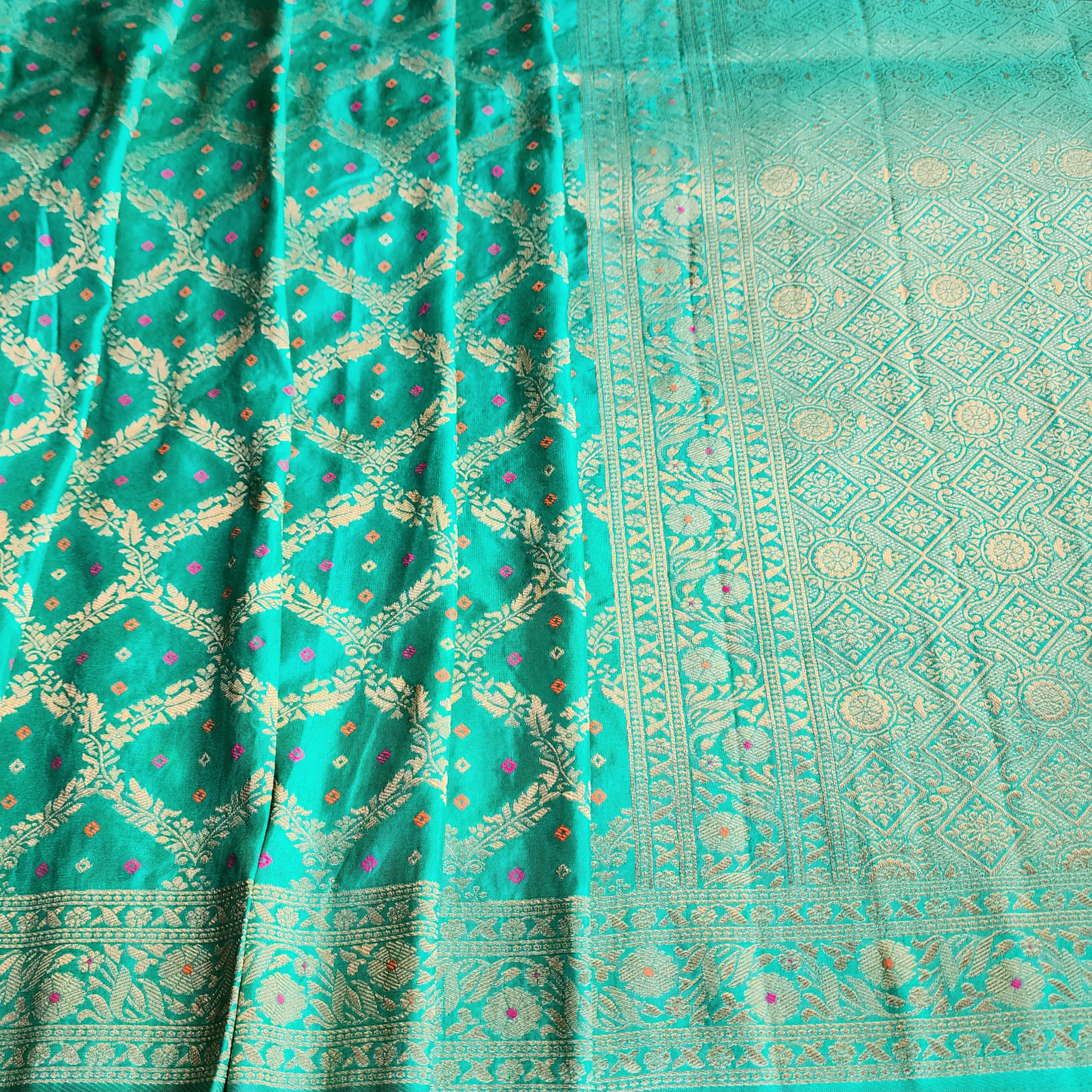 Aqua Green Bandhani Dupatta with Traditional Jaal
