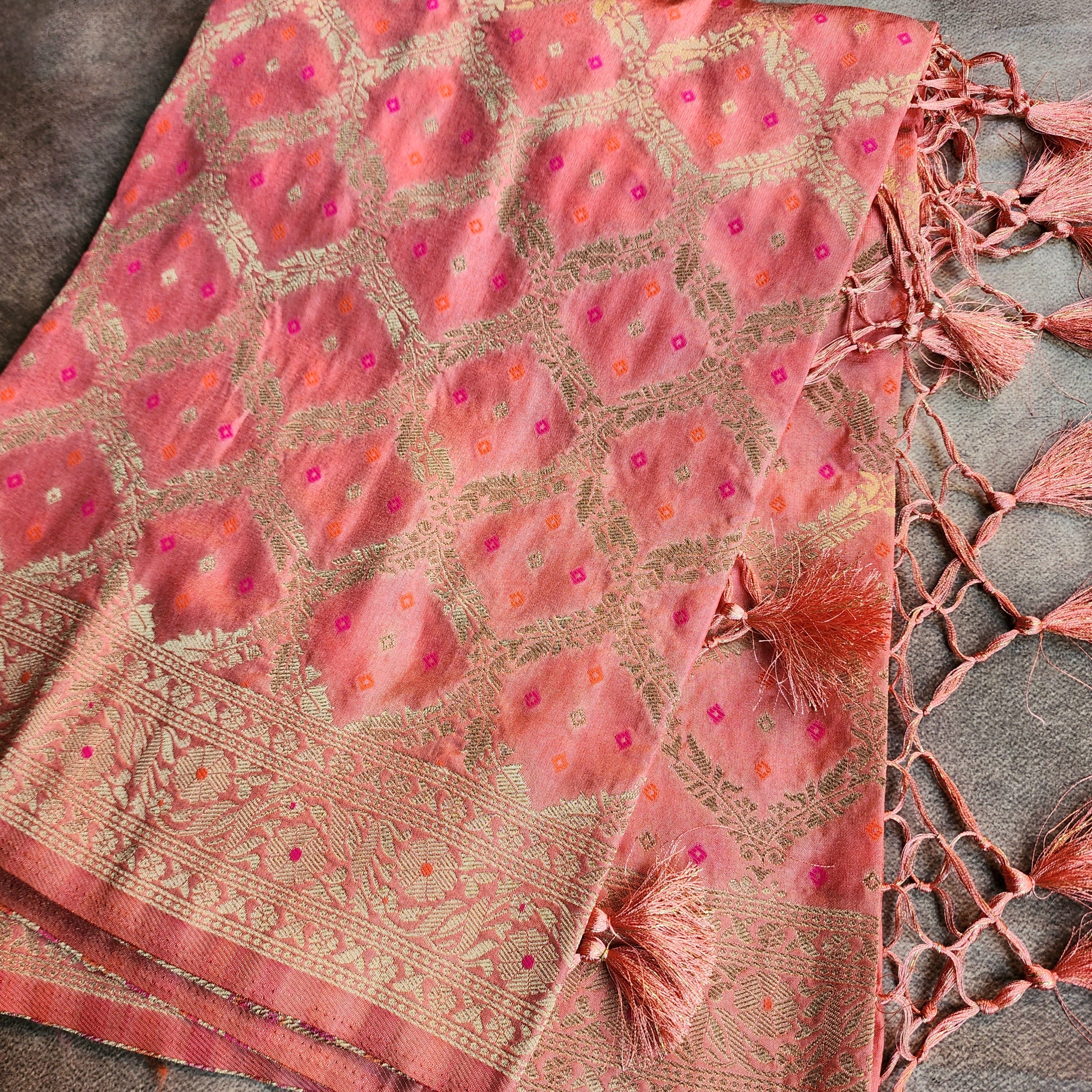 Peach Bandhani Dupatta with Traditional Jaal