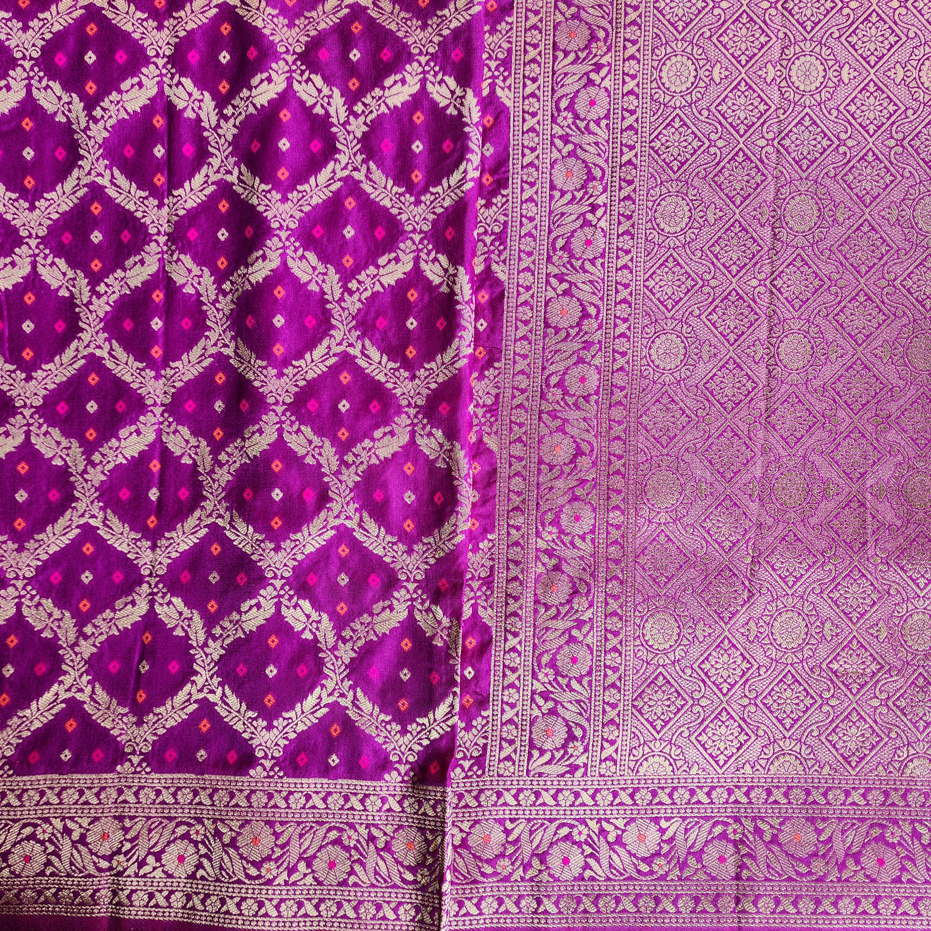 Bright Fuchsia Bandhani Dupatta with Traditional Jaal