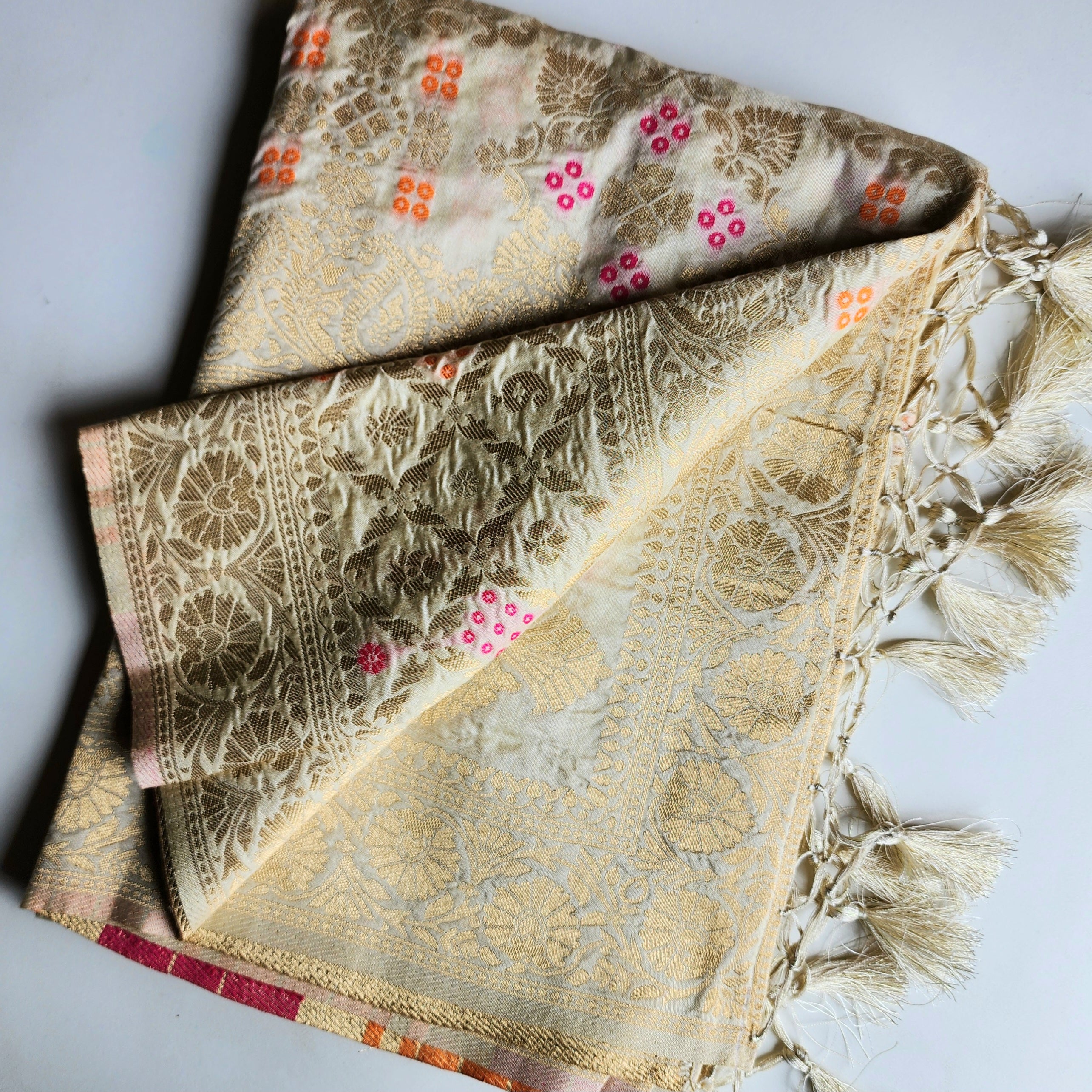 Ivory Cream Bandhani Dupatta with Floral and Geometric Zari Weave
