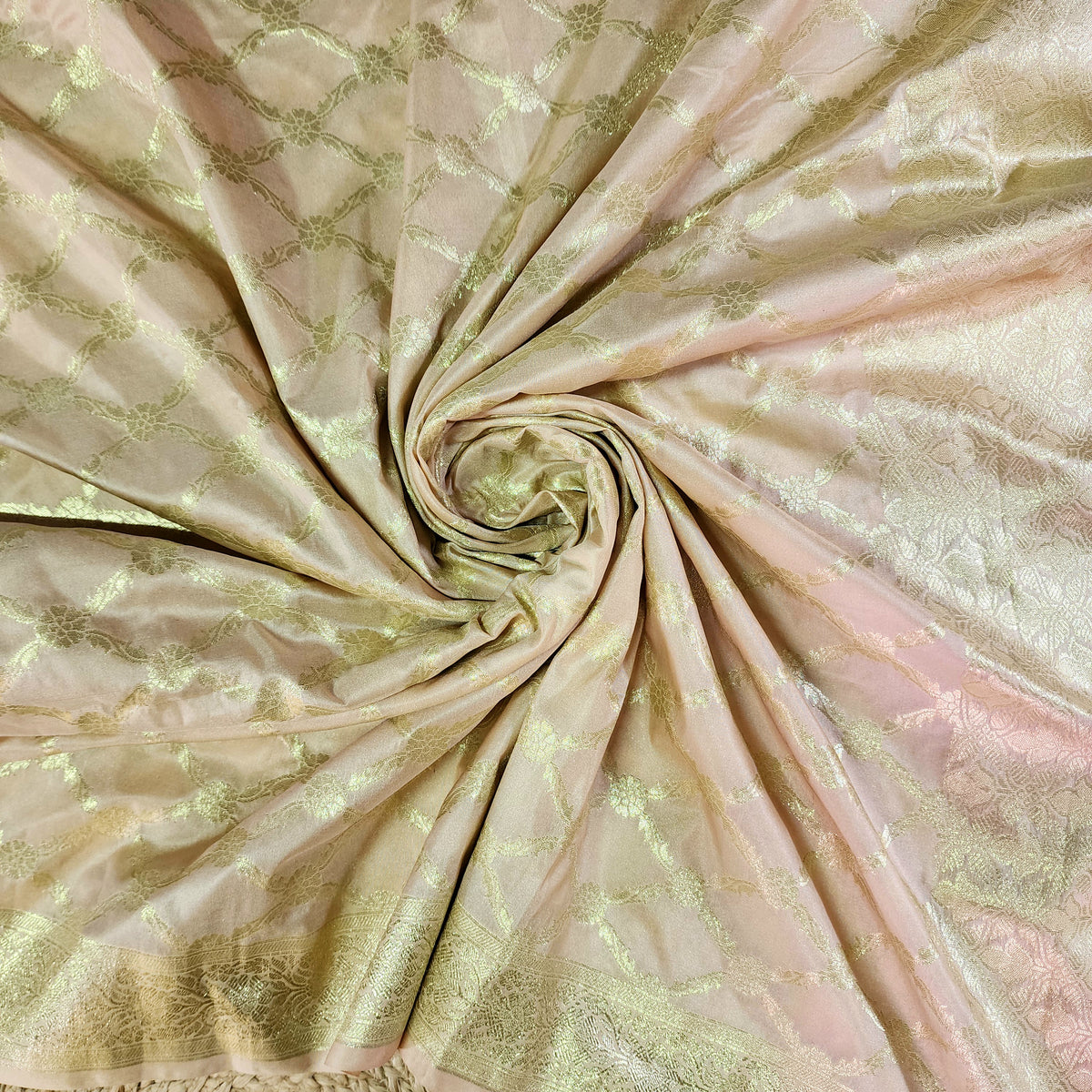 Banarasi Tapetta Silk - Champagne Zari Jaal Dupatta