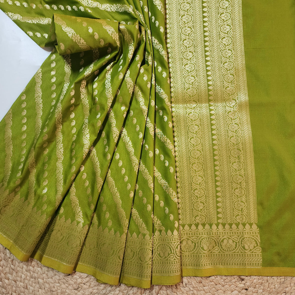 Parrot Green - Banarasi Leheriya Style Dupatta