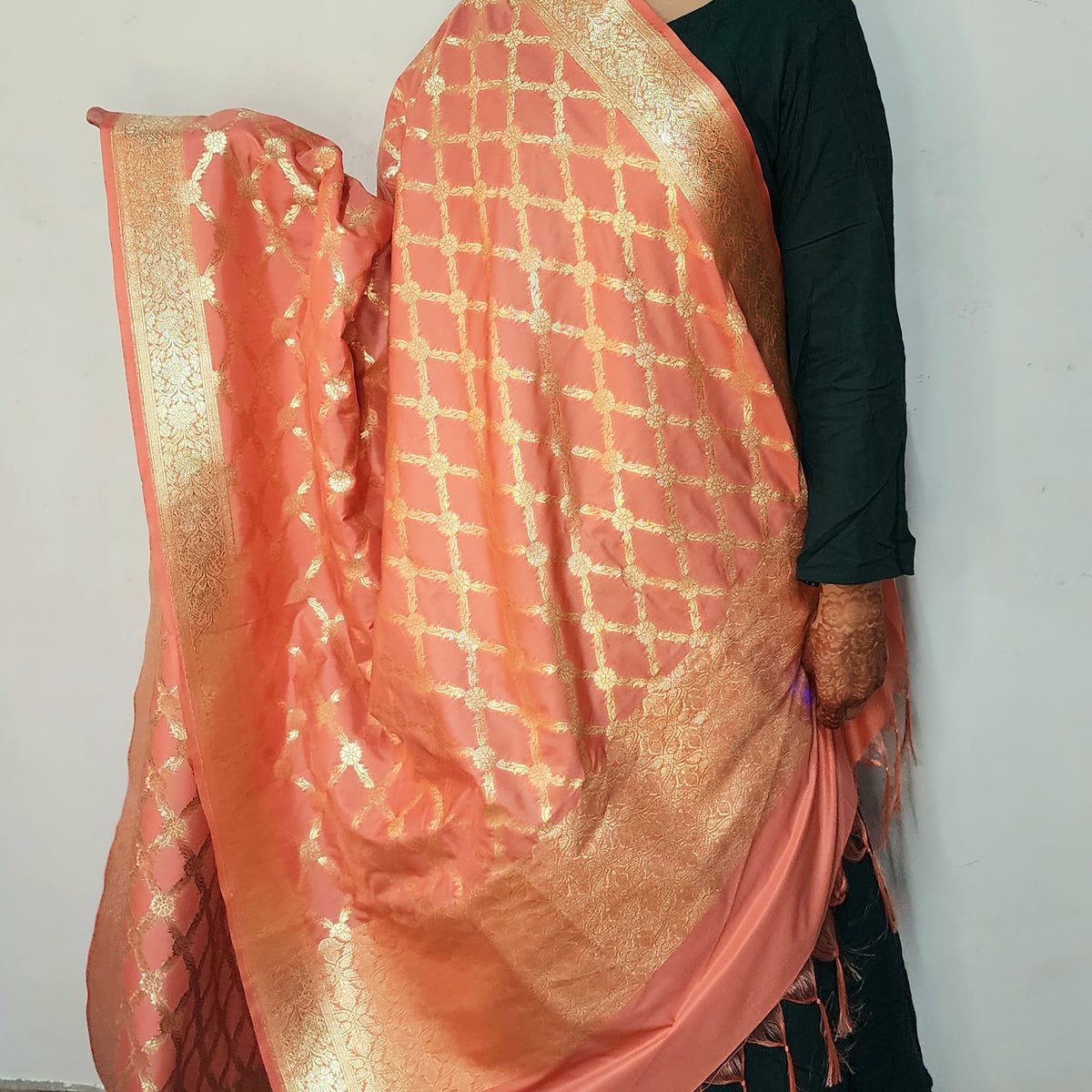 Banarasi Tapetta Silk - Peach Zari Jaal Dupatta