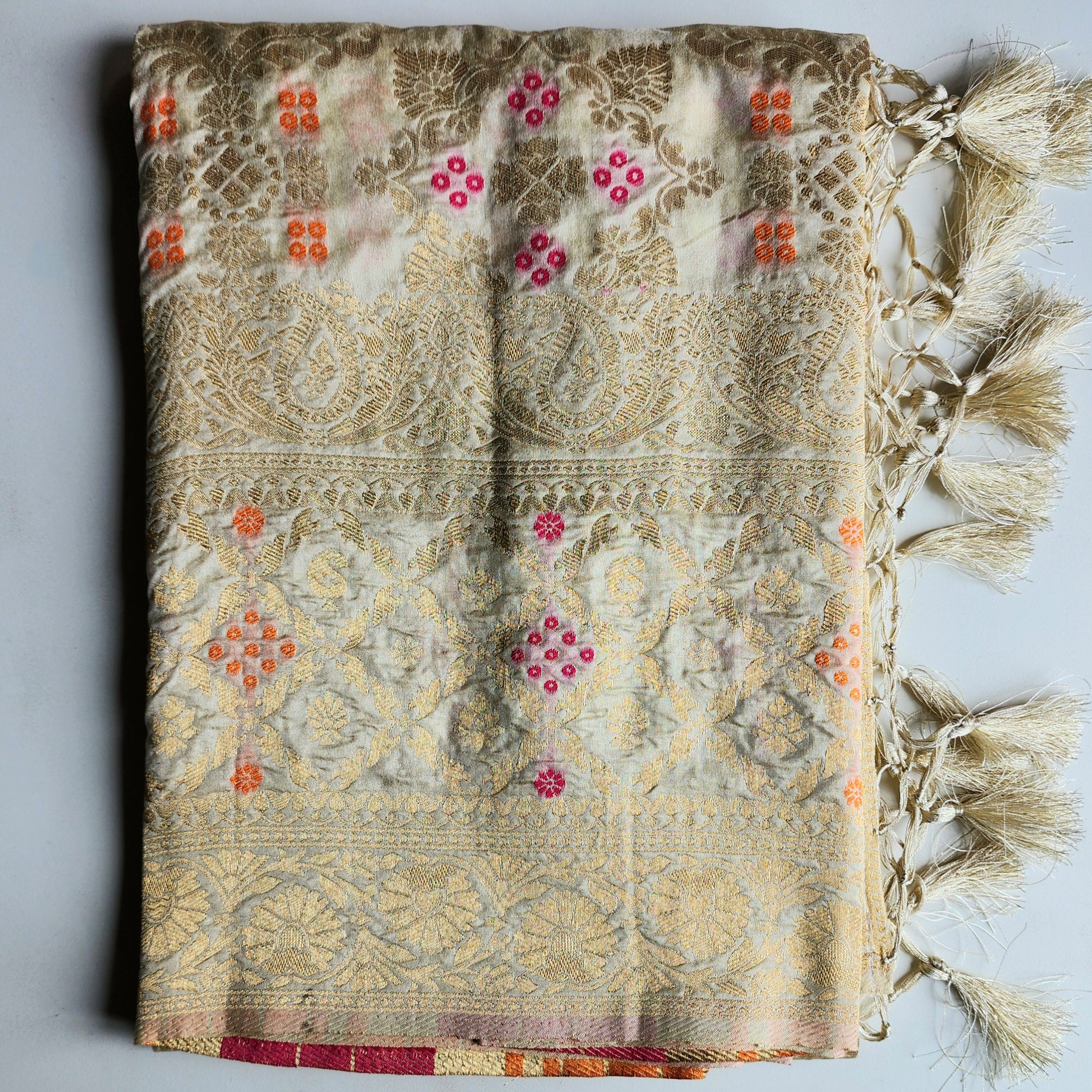 Ivory Cream Bandhani Dupatta with Floral and Geometric Zari Weave