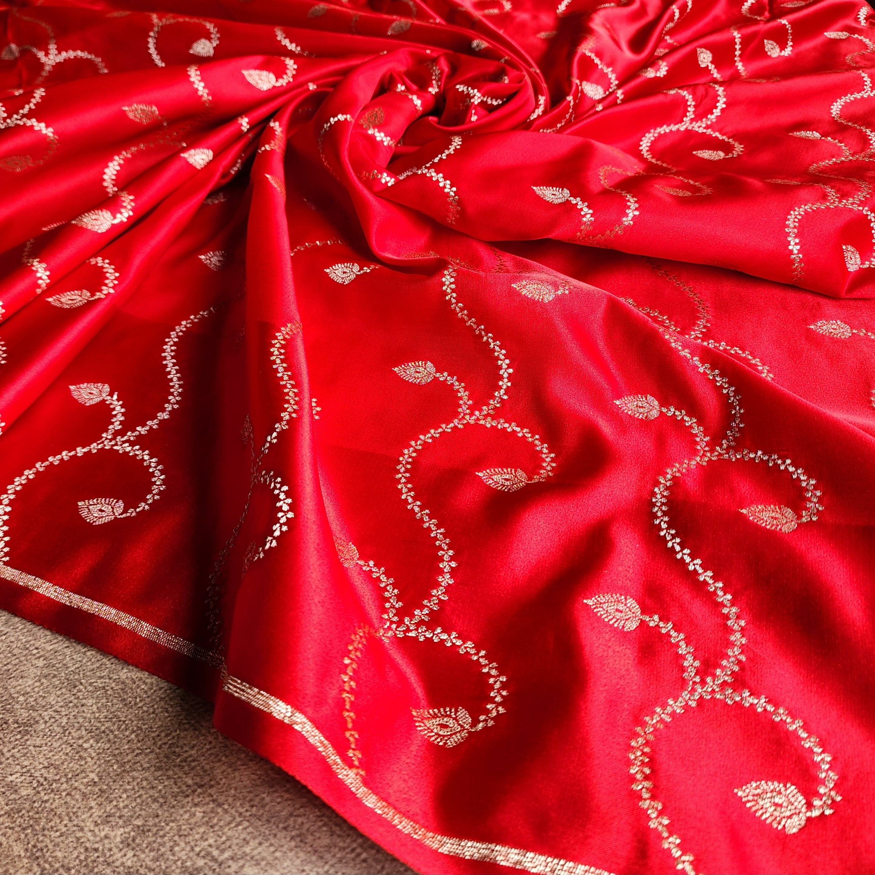 Dual-Tone Bright Red Pure Banarasi Katan Silk Saree
