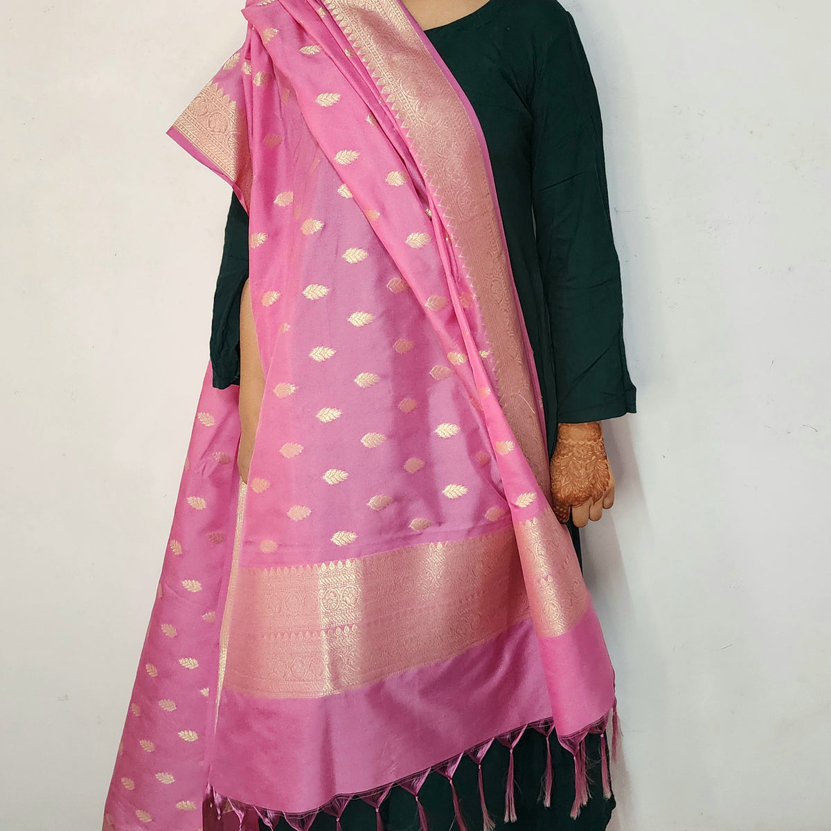 Dusty Rose Banarasi Tapetta Silk Leaf Weave Dupatta
