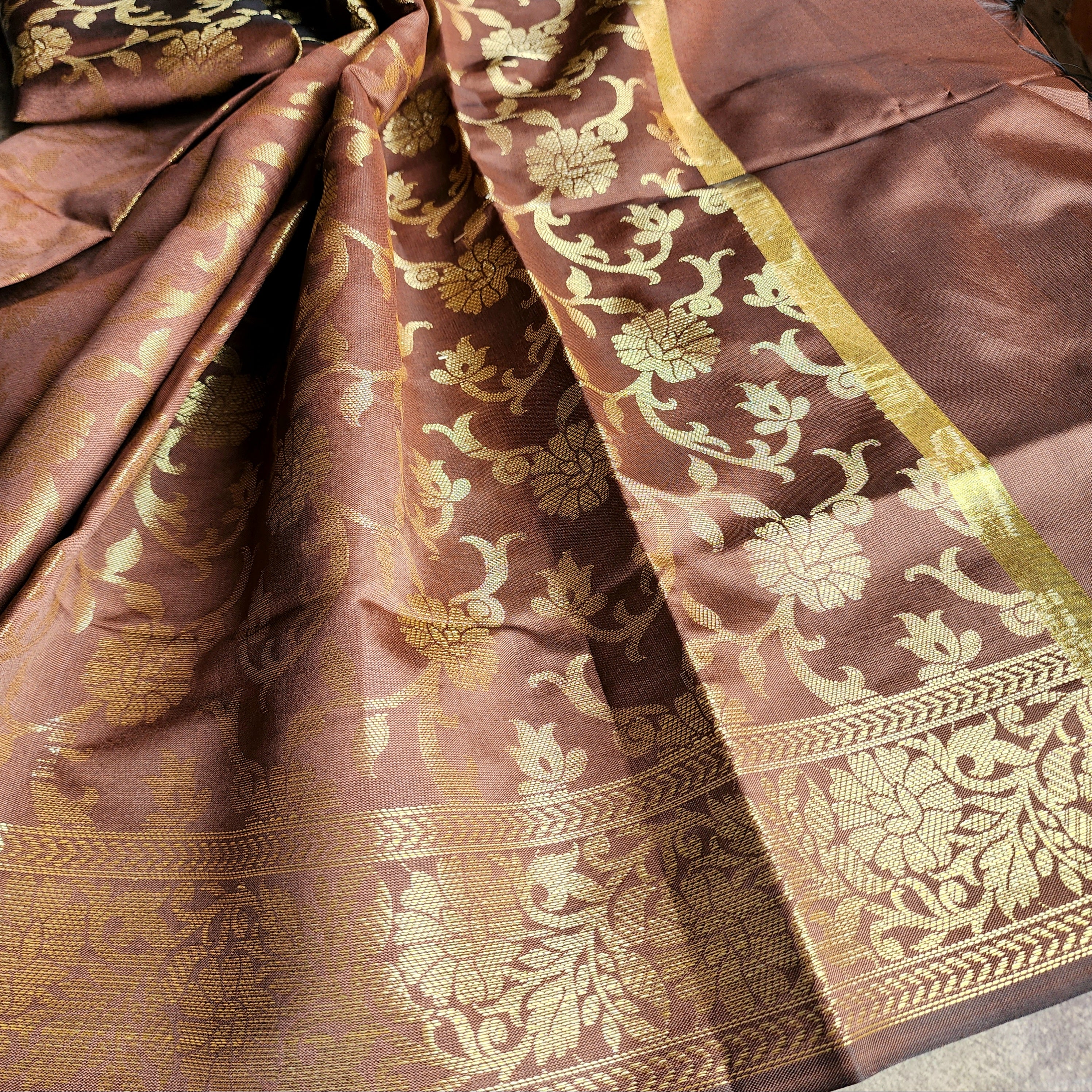 Copper Brown Banarasi Tapetta Silk Dupatta with Gold Floral Weave