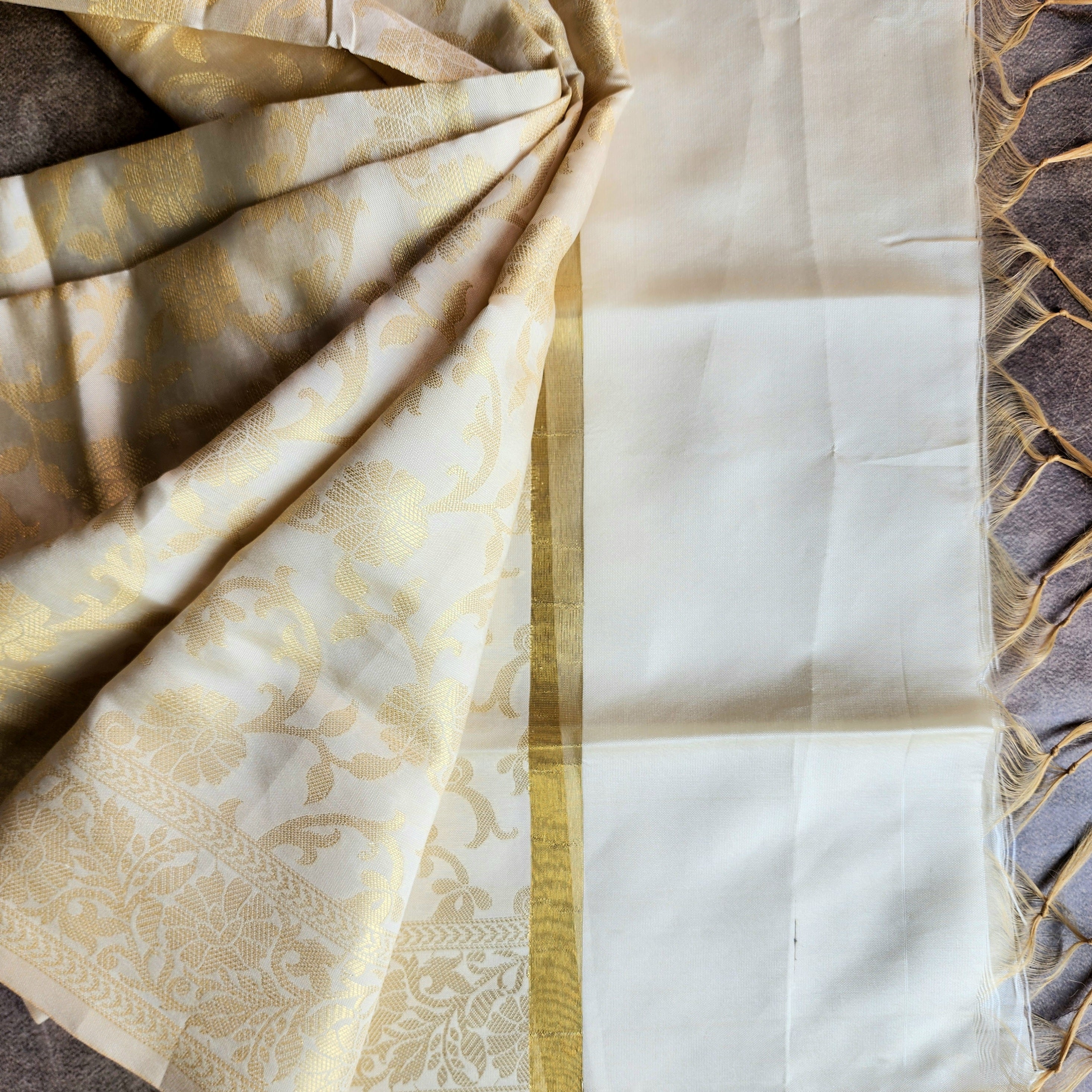 White Banarasi Tapetta Silk Dupatta with Gold Floral Weave