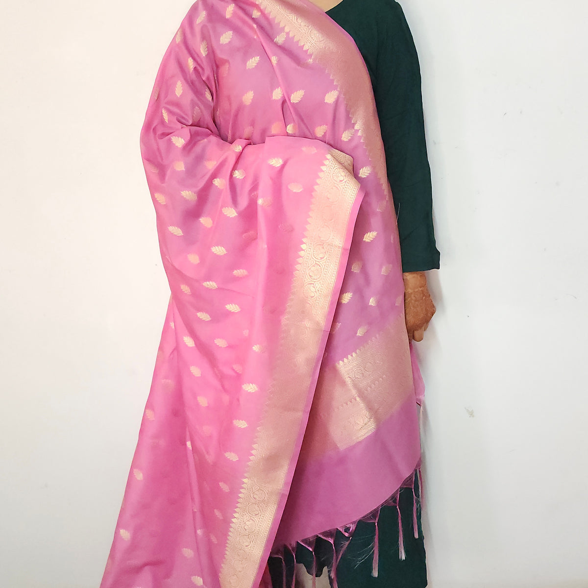 Dusty Rose Banarasi Tapetta Silk Leaf Weave Dupatta