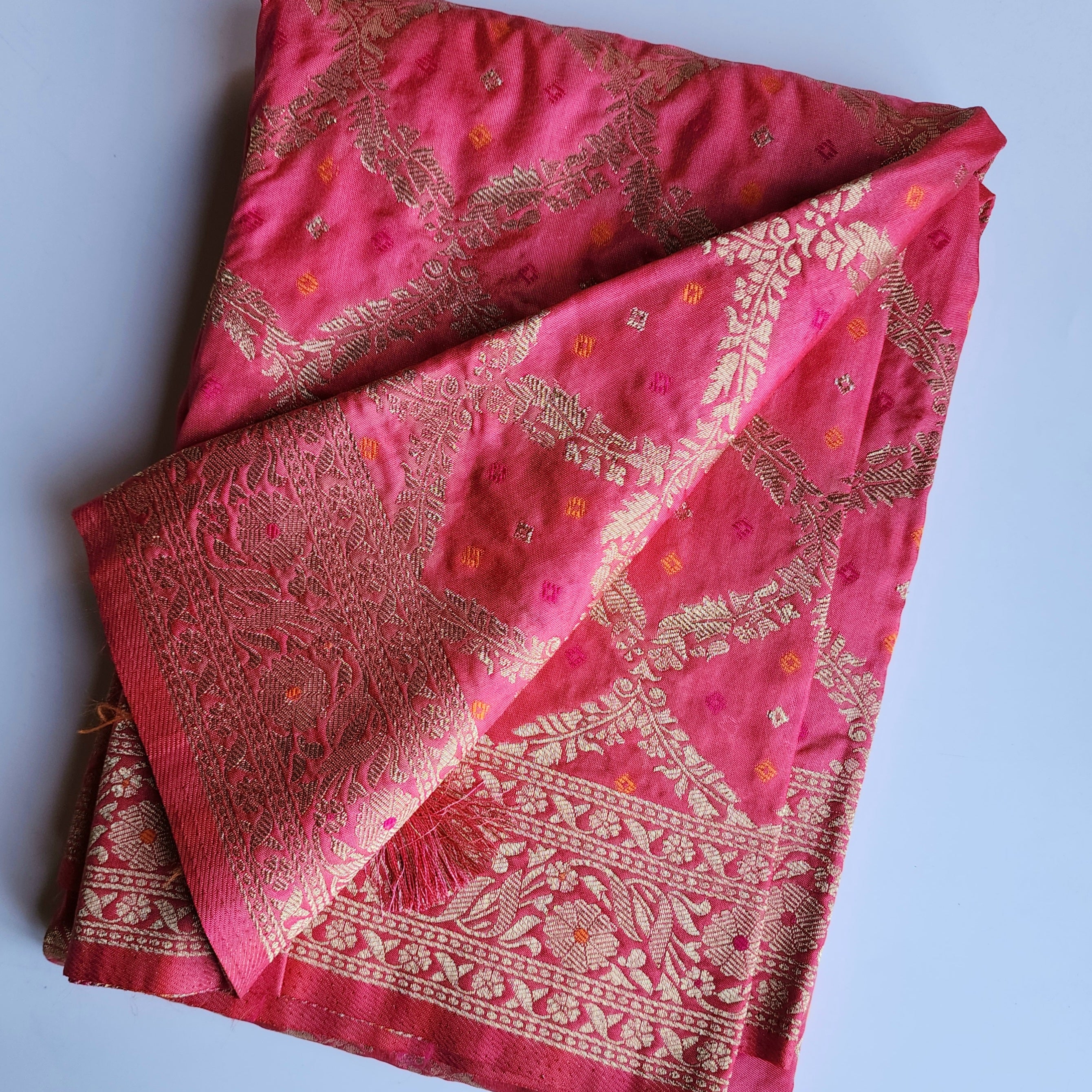 Rani Pink Bandhani Dupatta with Traditional Jaal
