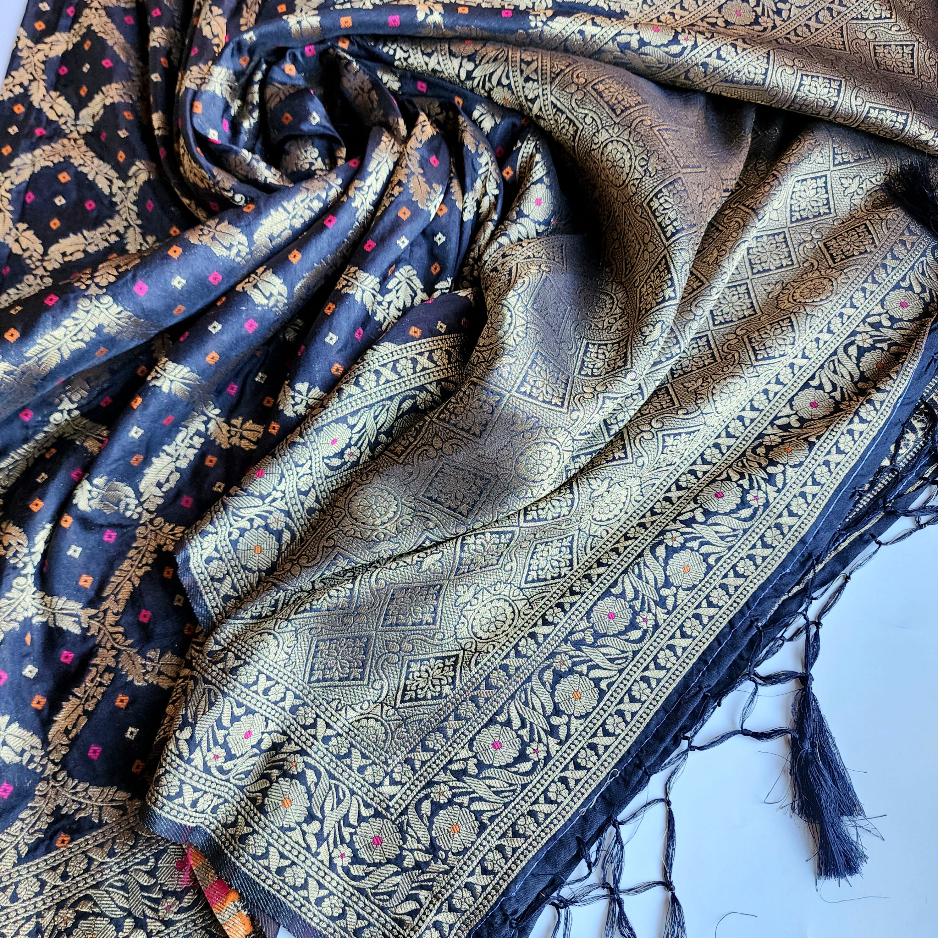 Black Bandhani Dupatta with Traditional Jaal