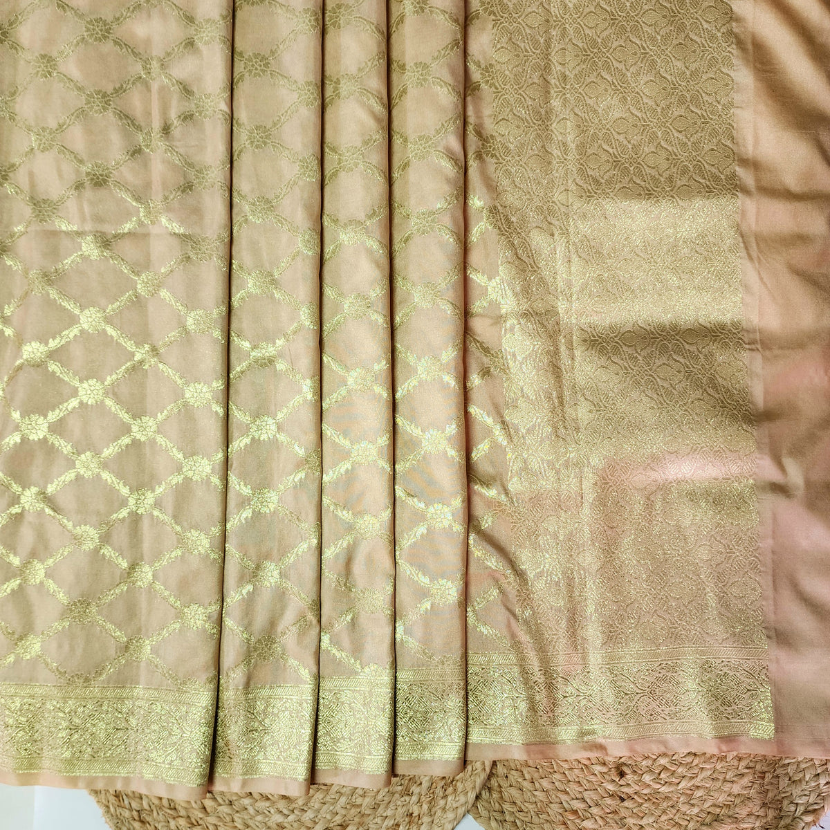 Banarasi Tapetta Silk - Champagne Zari Jaal Dupatta