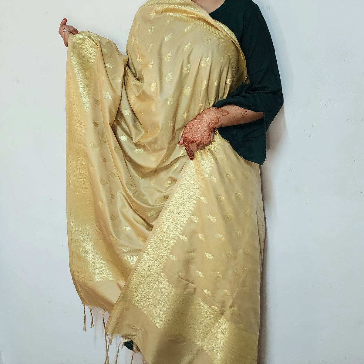 Champagne Banarasi Tapetta Silk Leaf Weave Dupatta