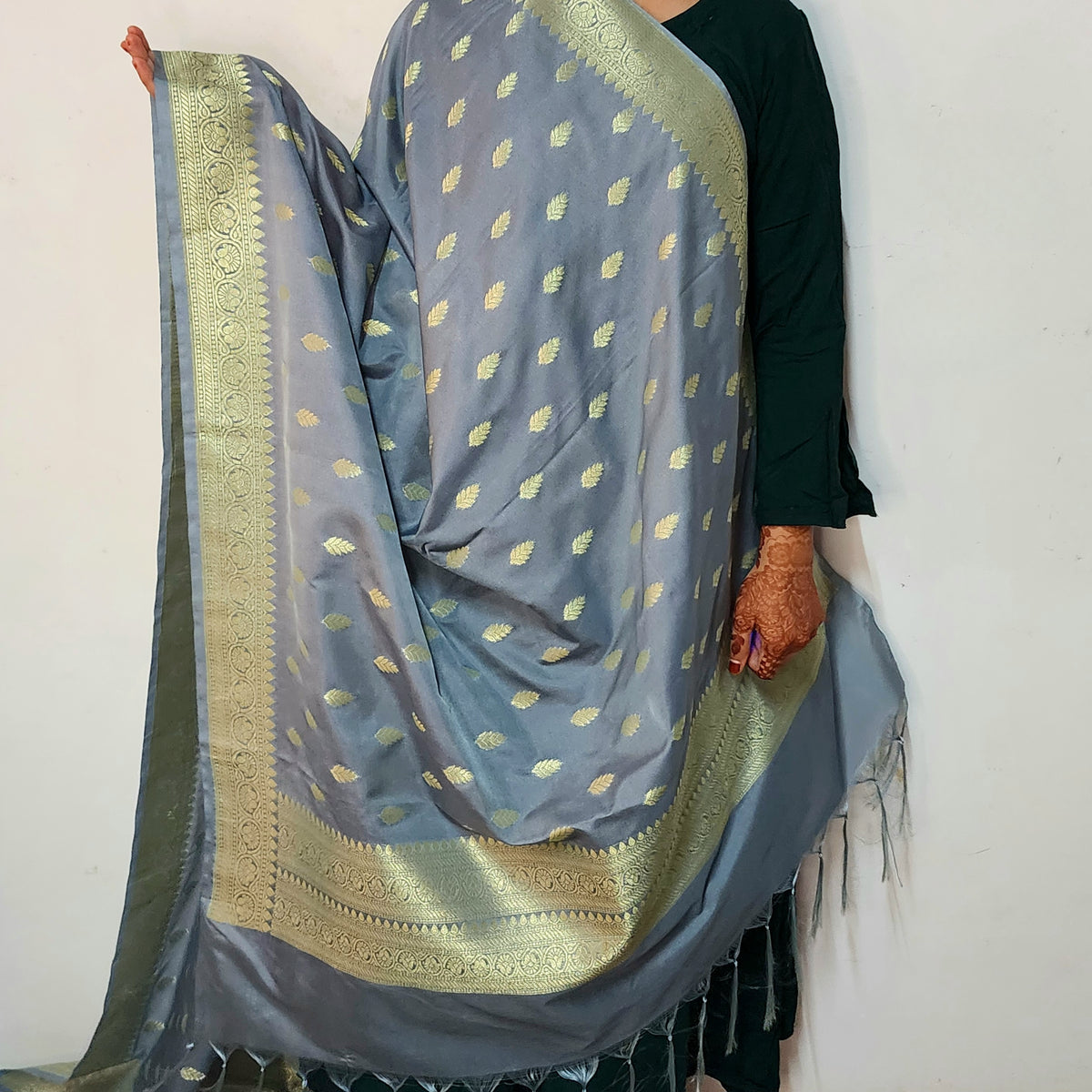 Steel Blue Banarasi Tapetta Silk Leaf Weave Dupatta