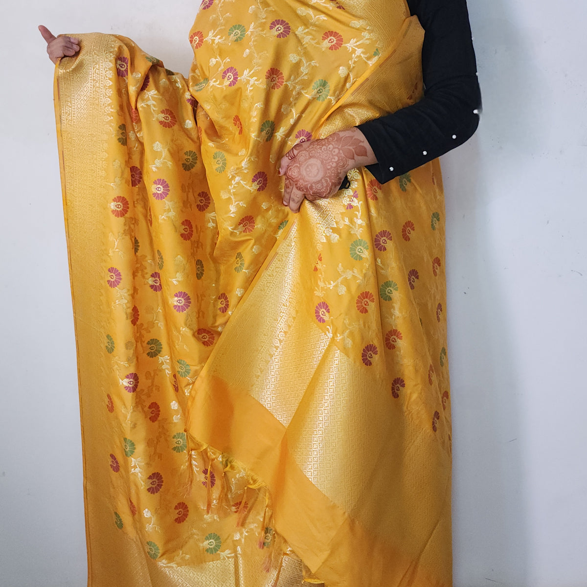 Banarasi Silk Floral Jaal Dupatta - Mustard Gold