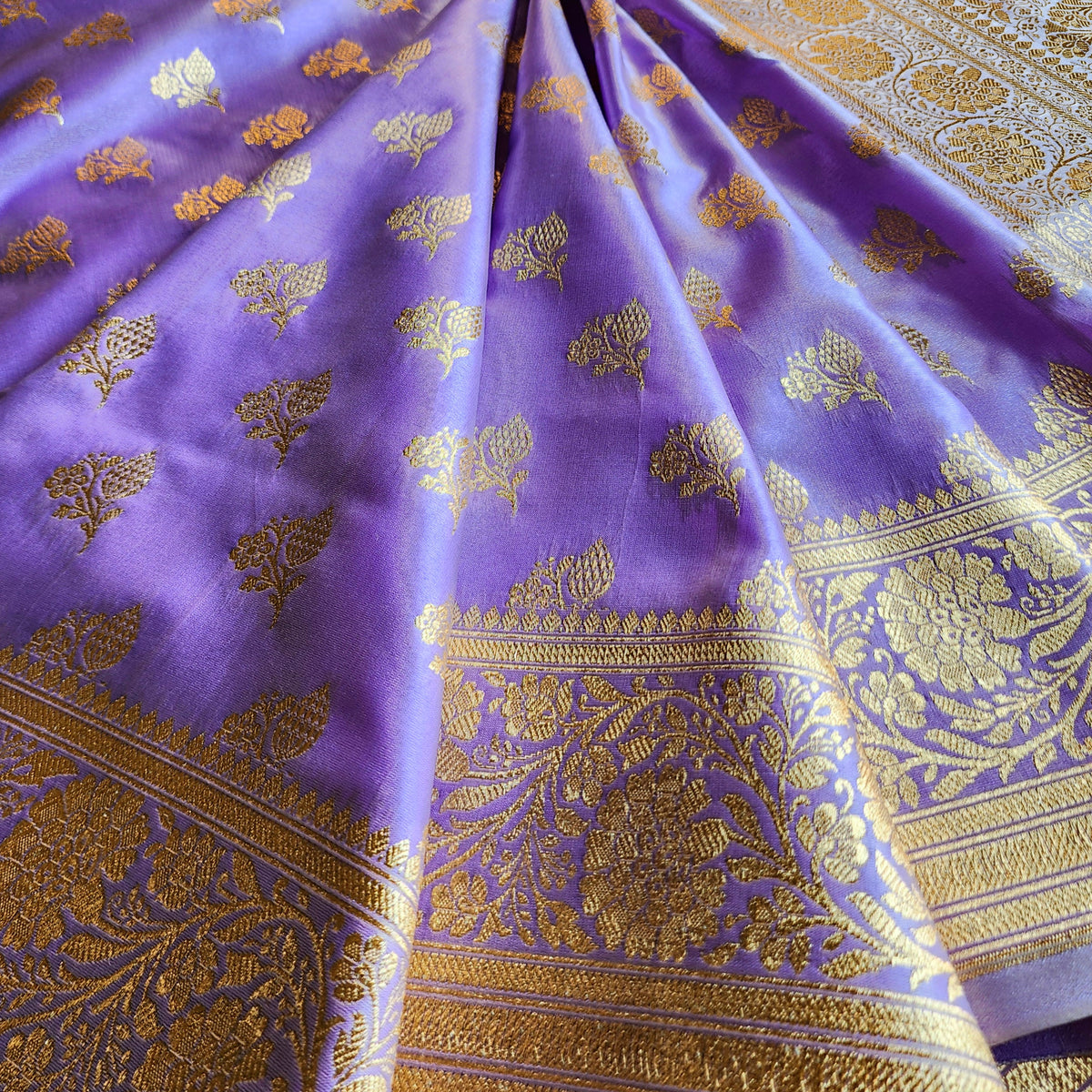 Rich Violet Banarasi Silk Saree with Gold Zari Weaving