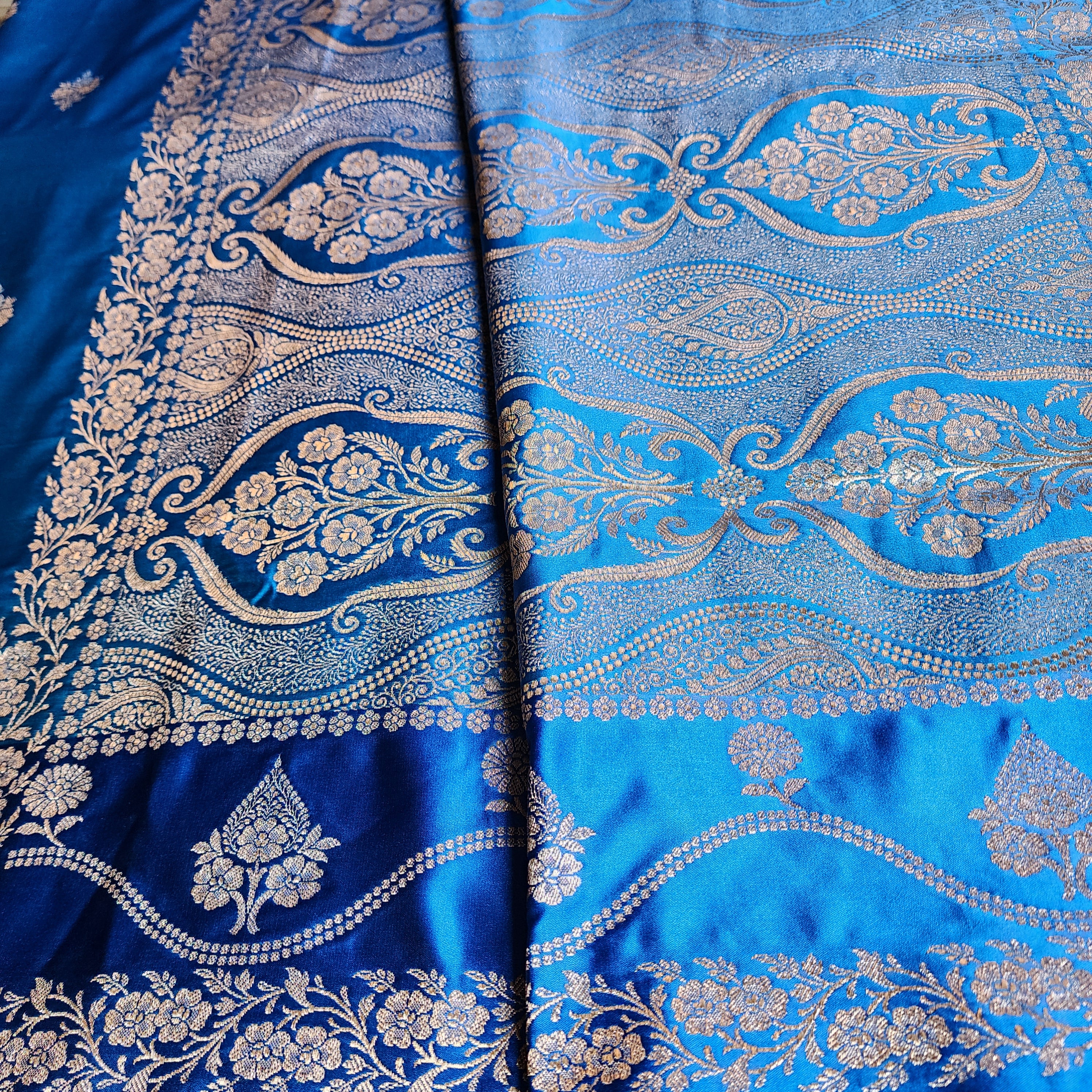 Dual-Tone Shiny Blue Pure Banarasi Katan Silk Saree