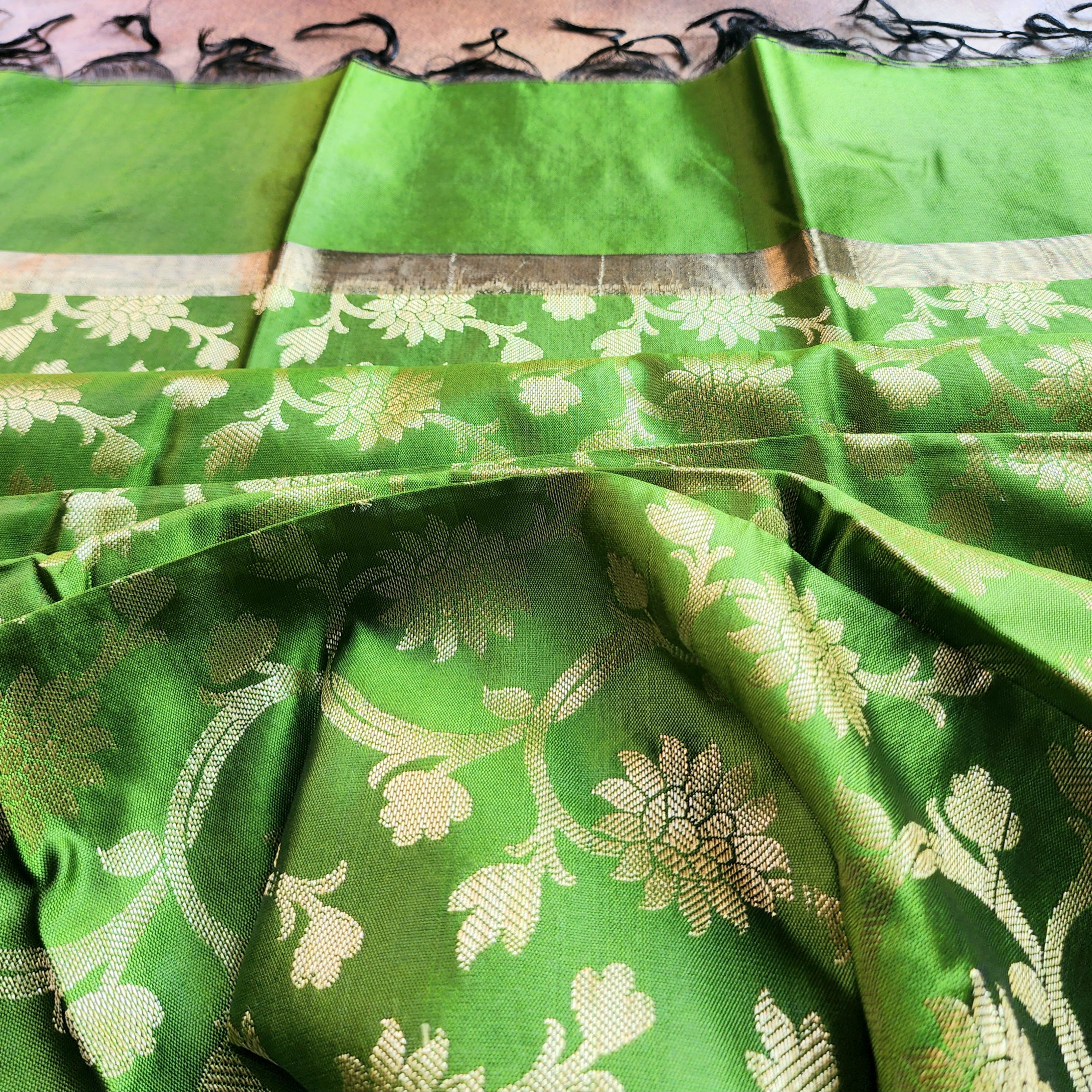Parrot Green Banarasi Tapetta Silk Dupatta with Gold Floral Zari Weave