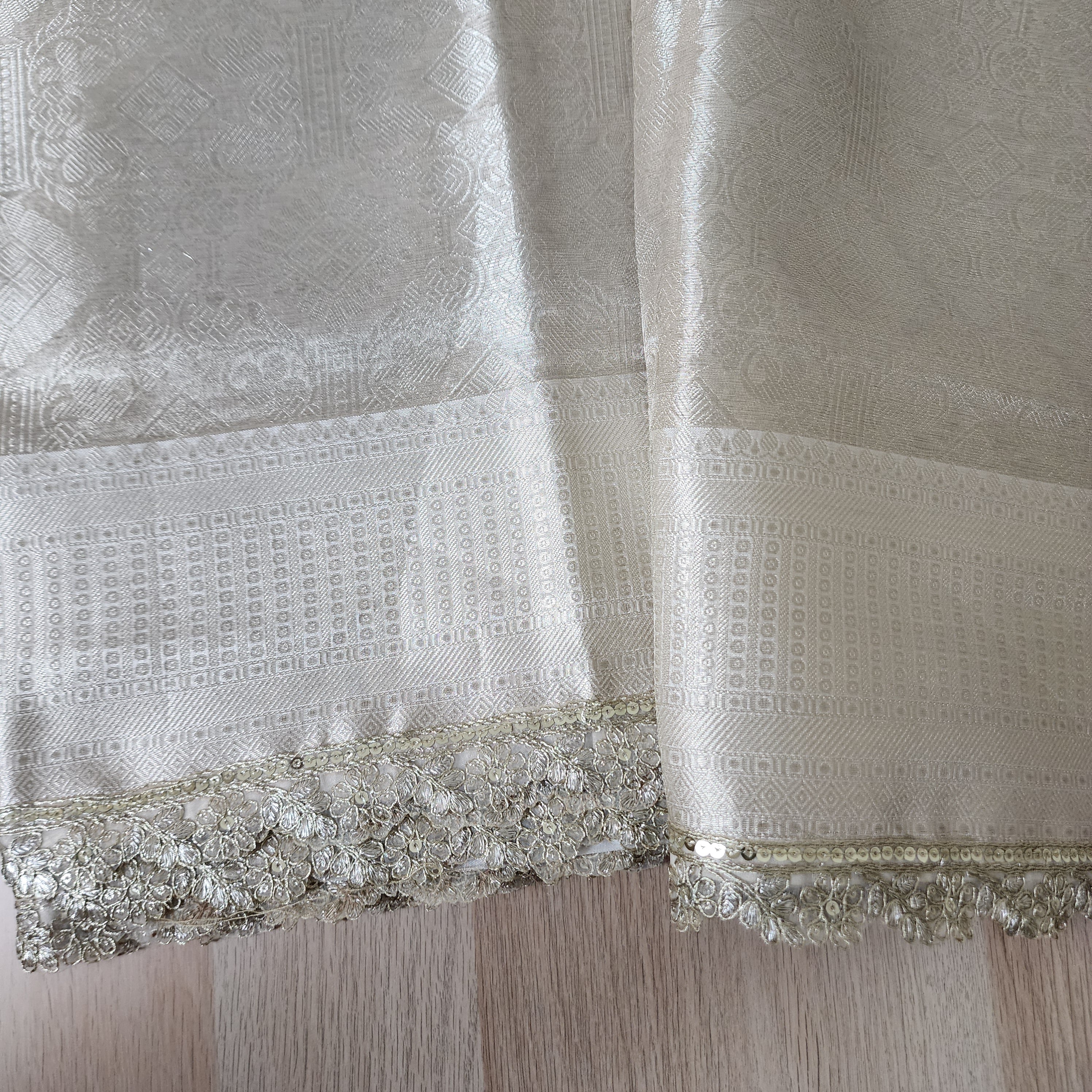 Elegant Glass Tissue Silk Saree in Brocade style weaving