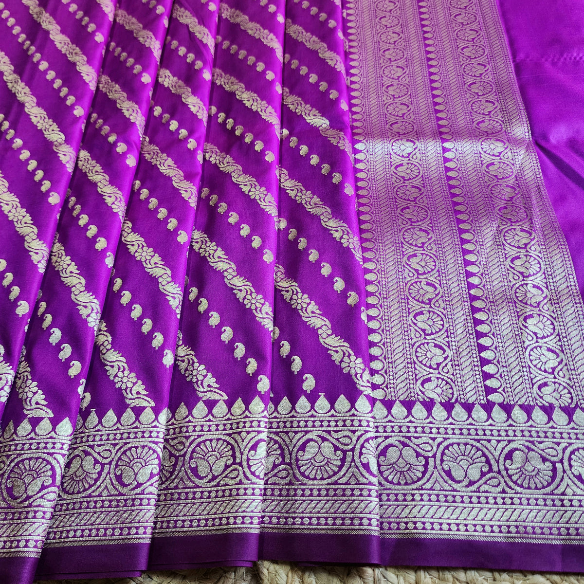 Royal Purple - Banarasi Leheriya Style Dupatta