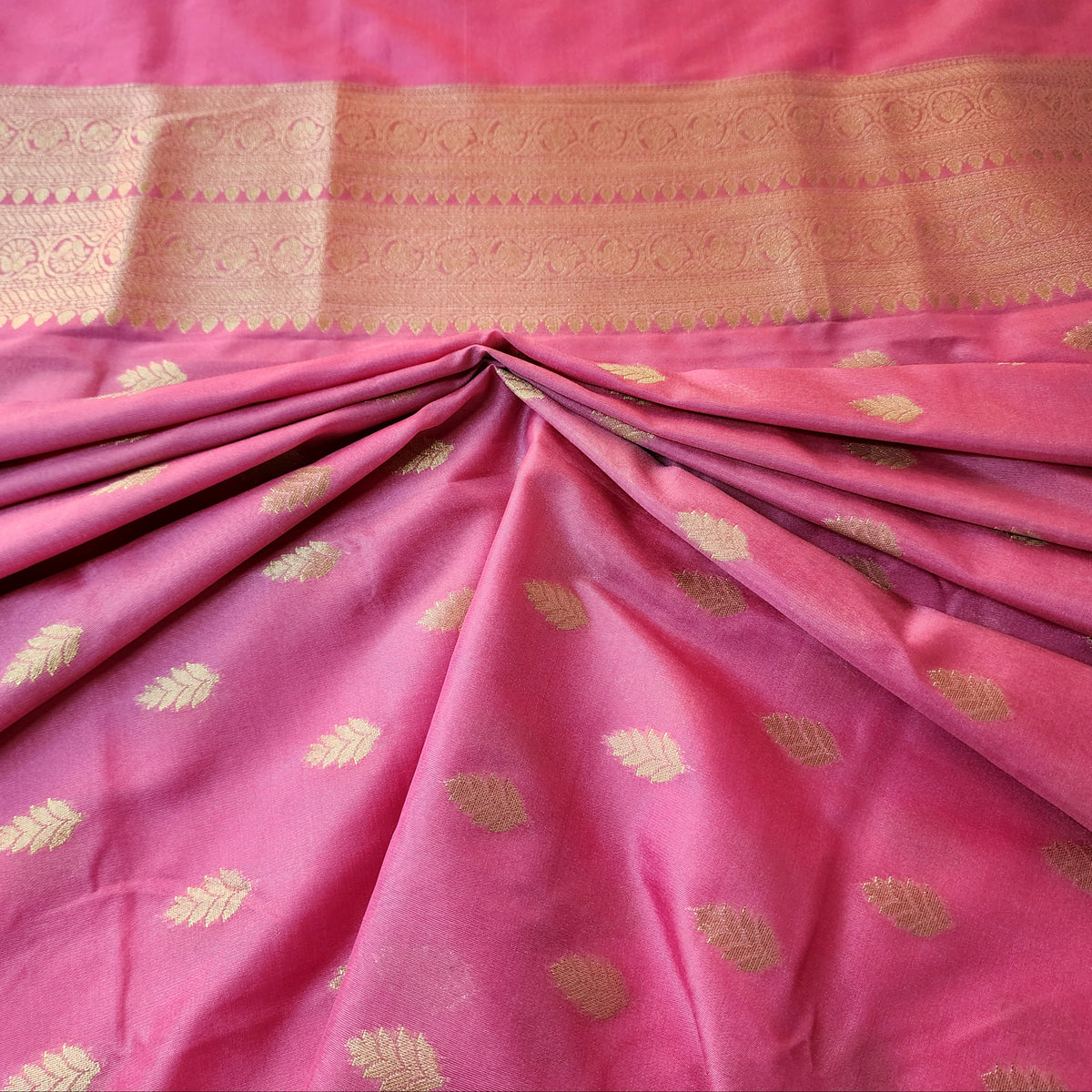 Dusty Rose Banarasi Tapetta Silk Leaf Weave Dupatta
