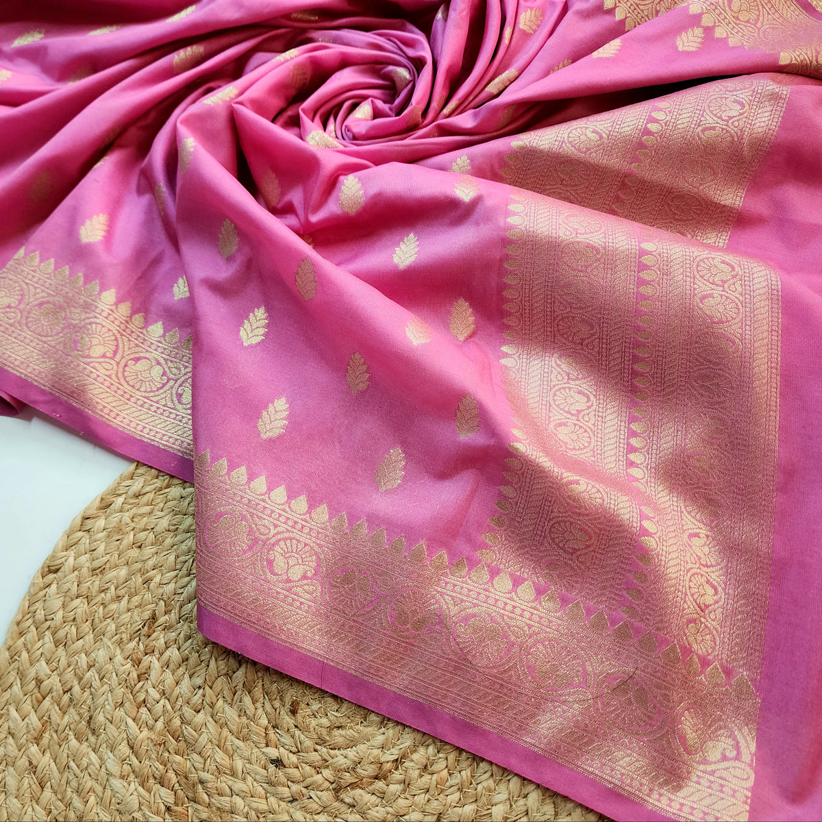 Dusty Rose Banarasi Tapetta Silk Leaf Weave Dupatta