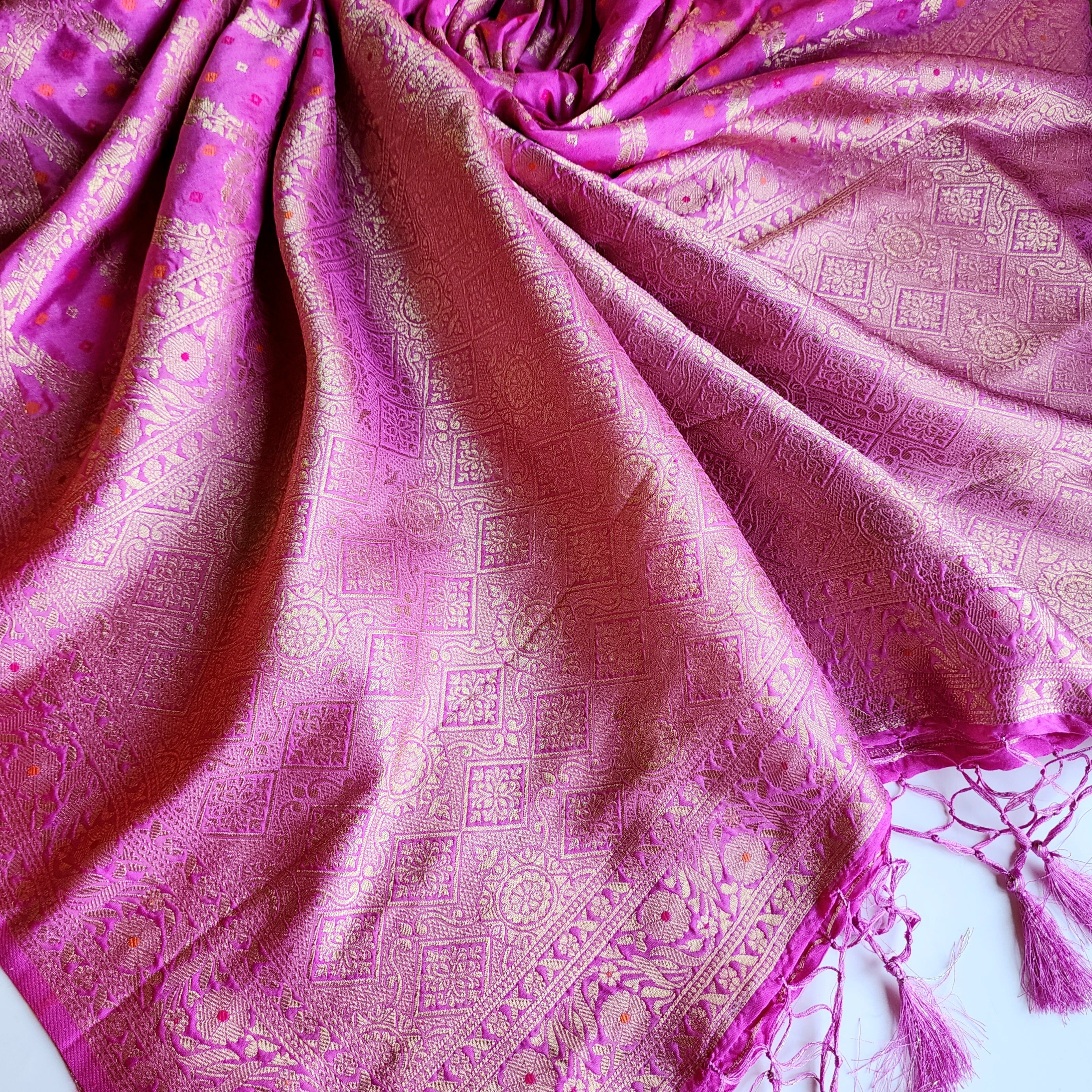 Orchid Purple Bandhani Dupatta with Traditional Jaal