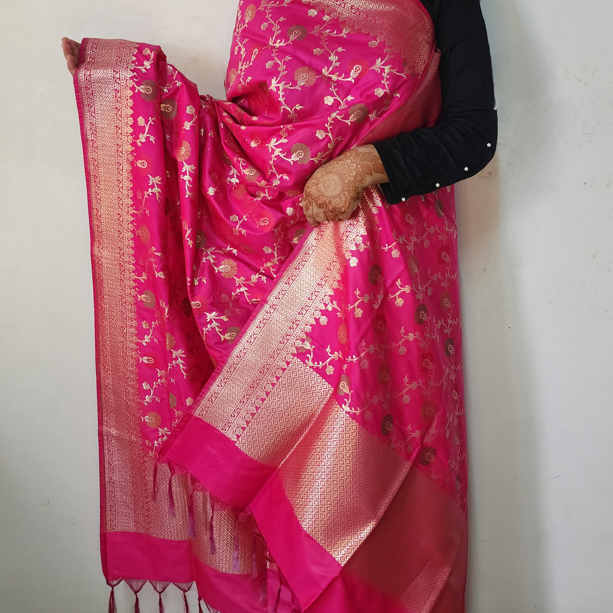 Banarasi Silk Floral Jaal Dupatta - Deep Fuchsia