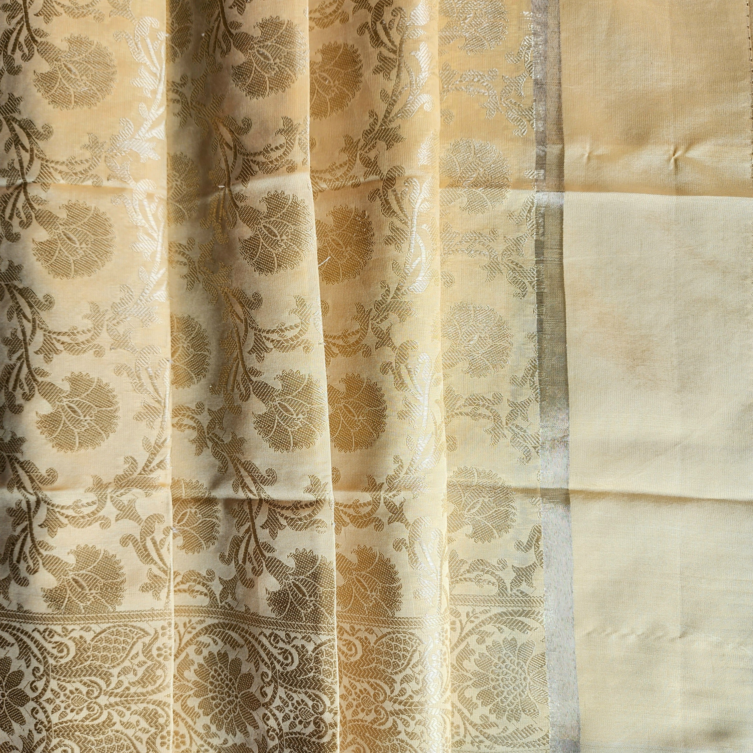 Cream Banarasi Tapetta Silk Dupatta with Gold Floral Zari Weave