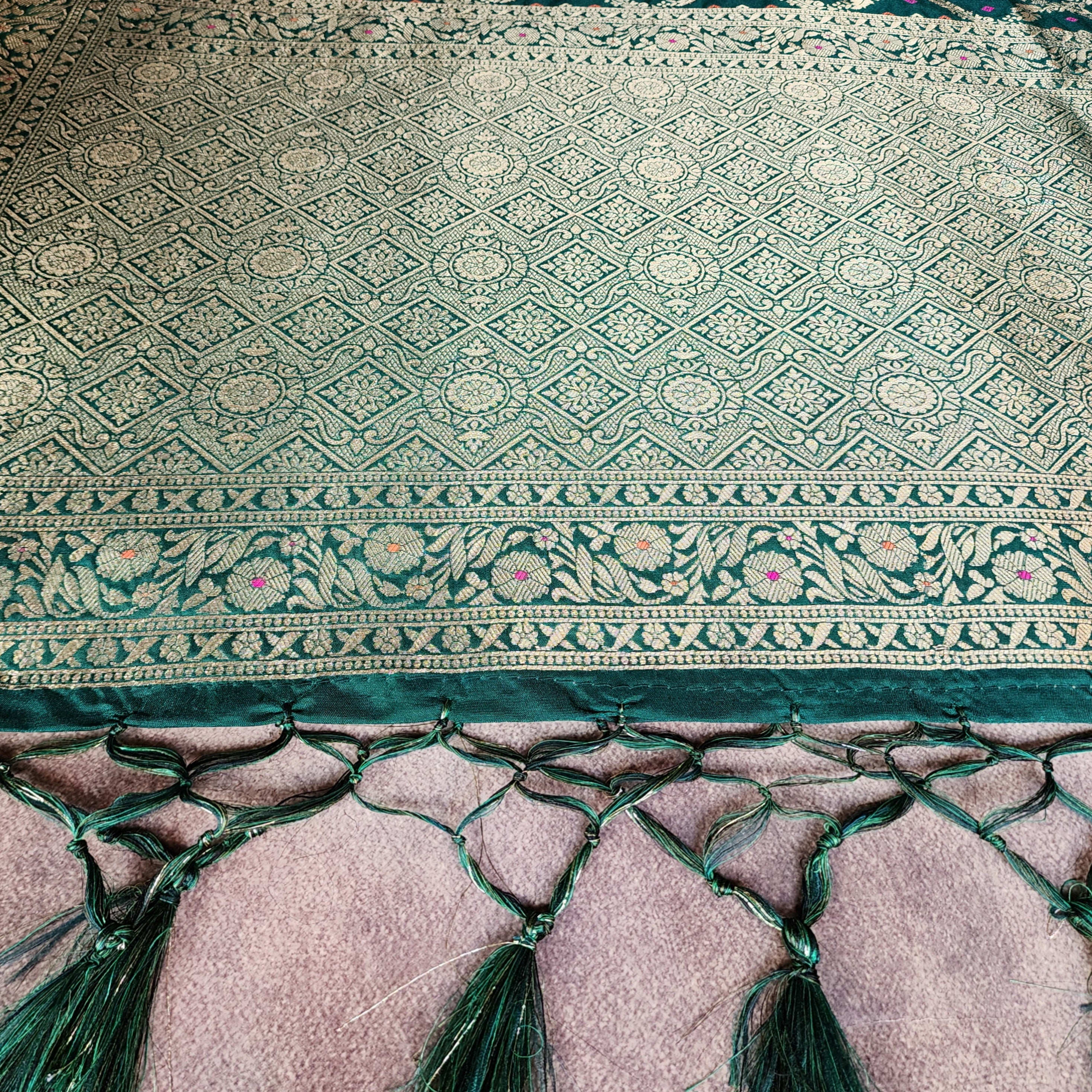 Bottle Green Bandhani Dupatta with Traditional Jaal