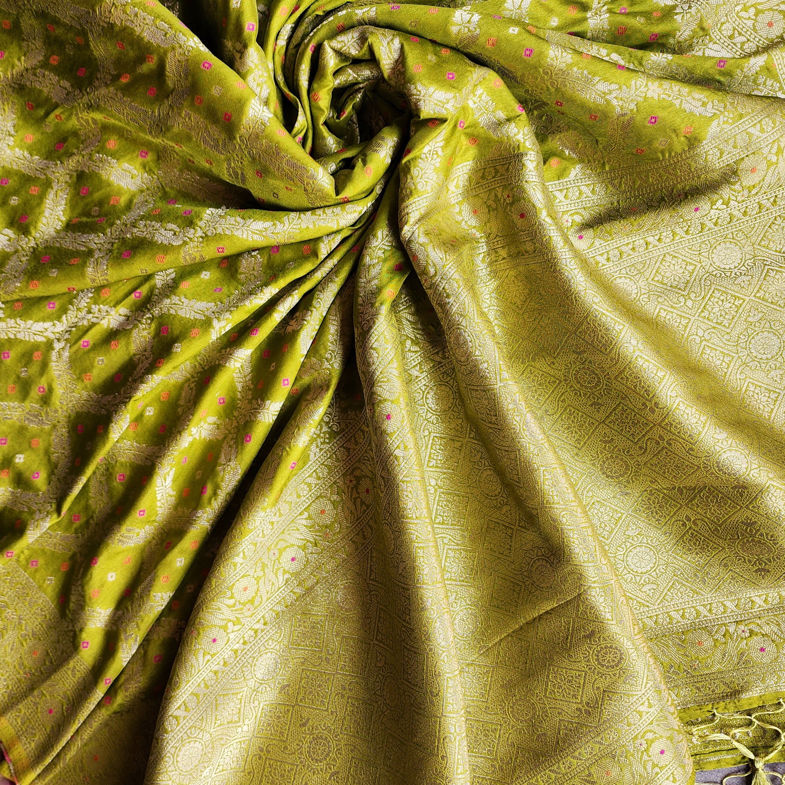 Lime Green Bandhani Dupatta with Traditional Jaal