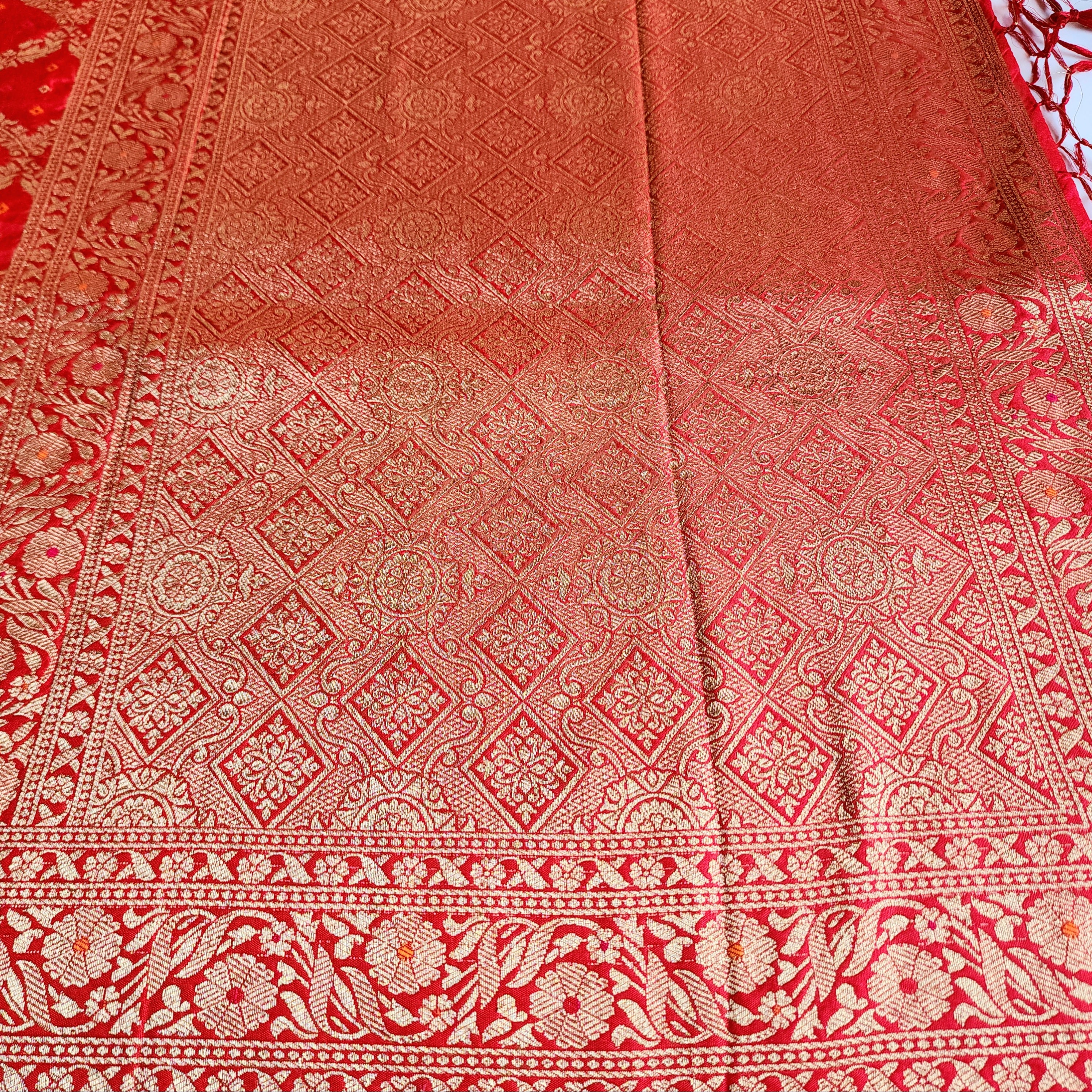Crimson Red Bandhani Dupatta with Traditional Jaal