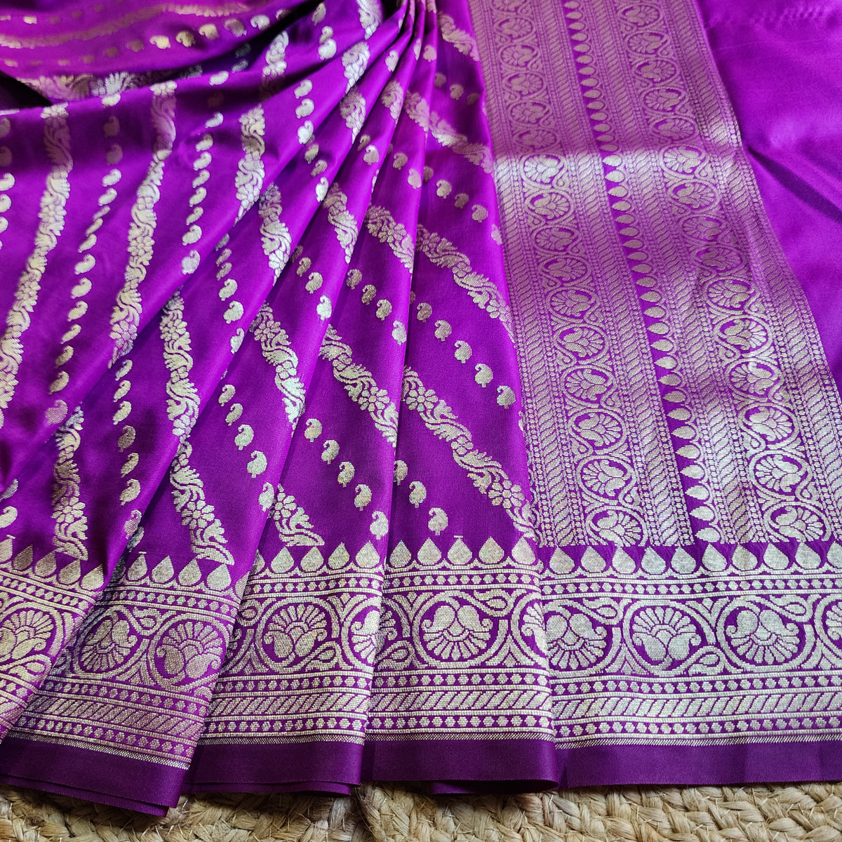 Royal Purple - Banarasi Leheriya Style Dupatta