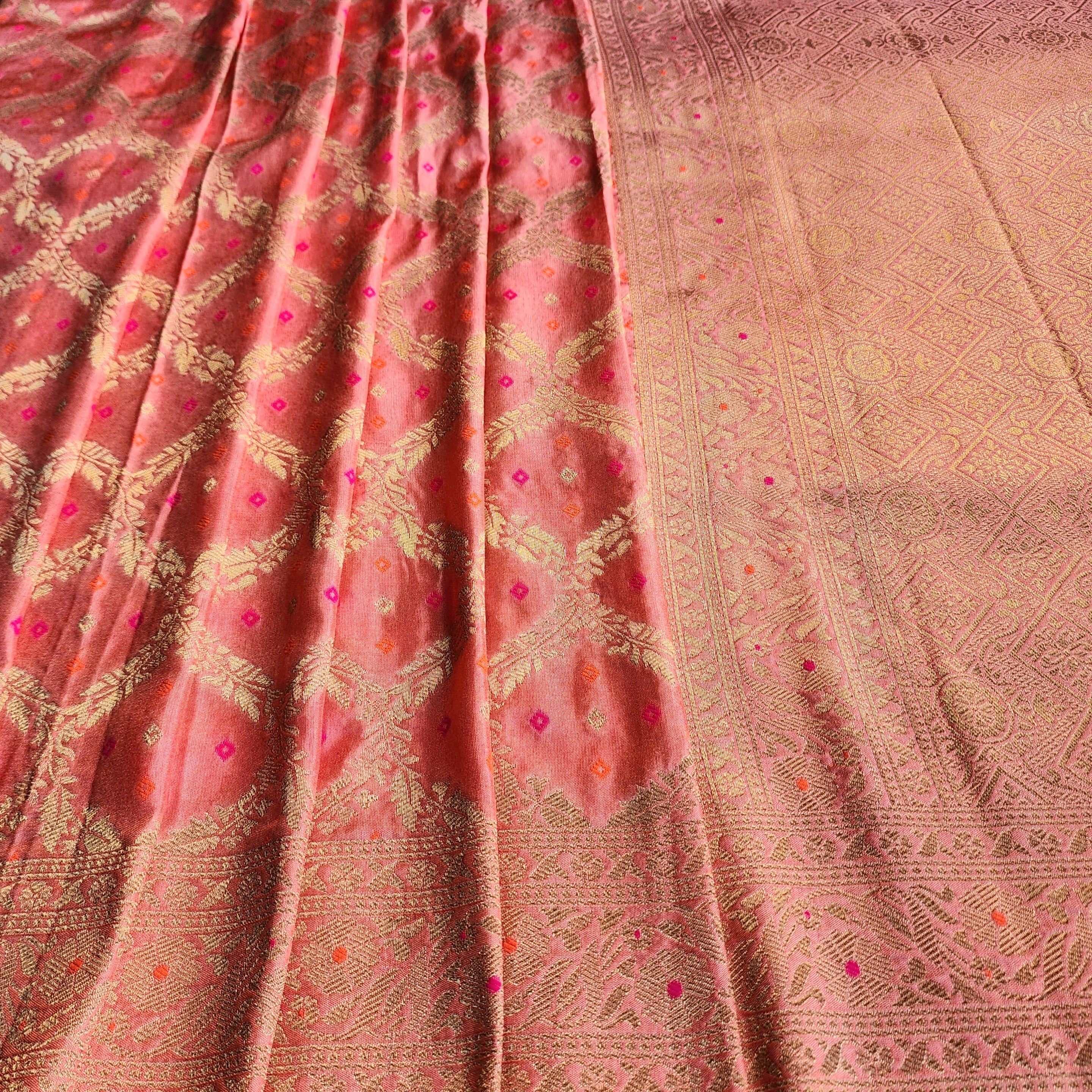 Peach Bandhani Dupatta with Traditional Jaal