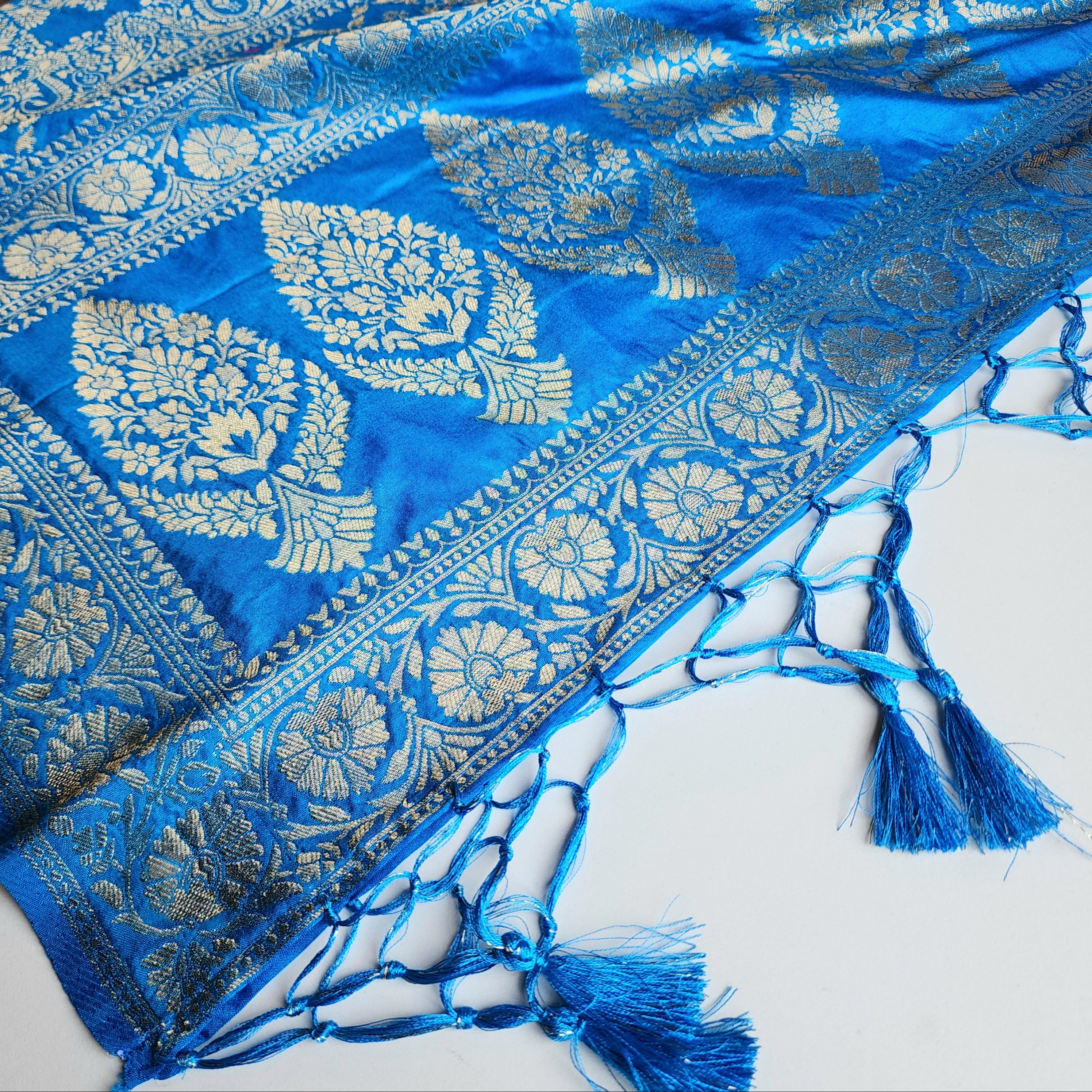 Electric Blue Bandhani Dupatta with Floral and Geometric Zari Weave