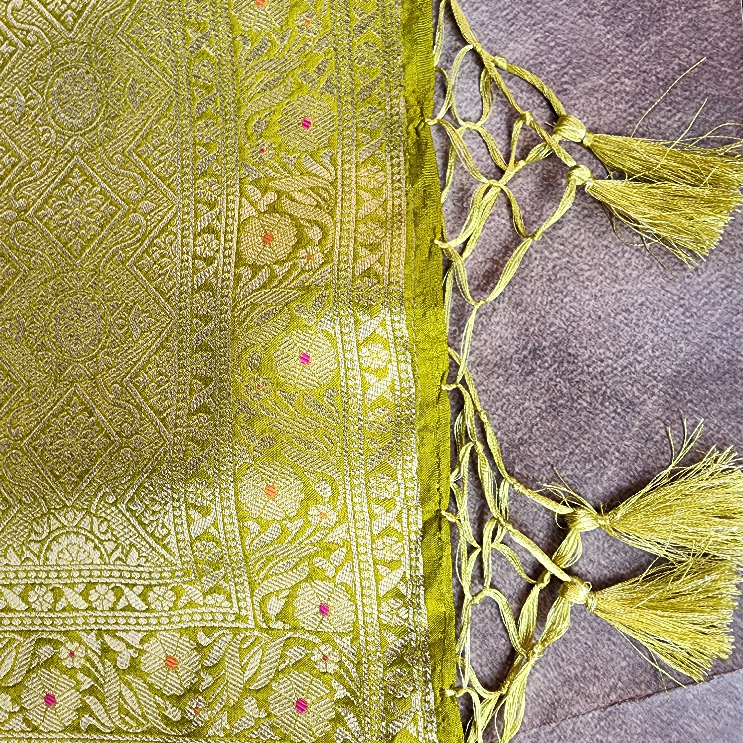 Lime Green Bandhani Dupatta with Traditional Jaal