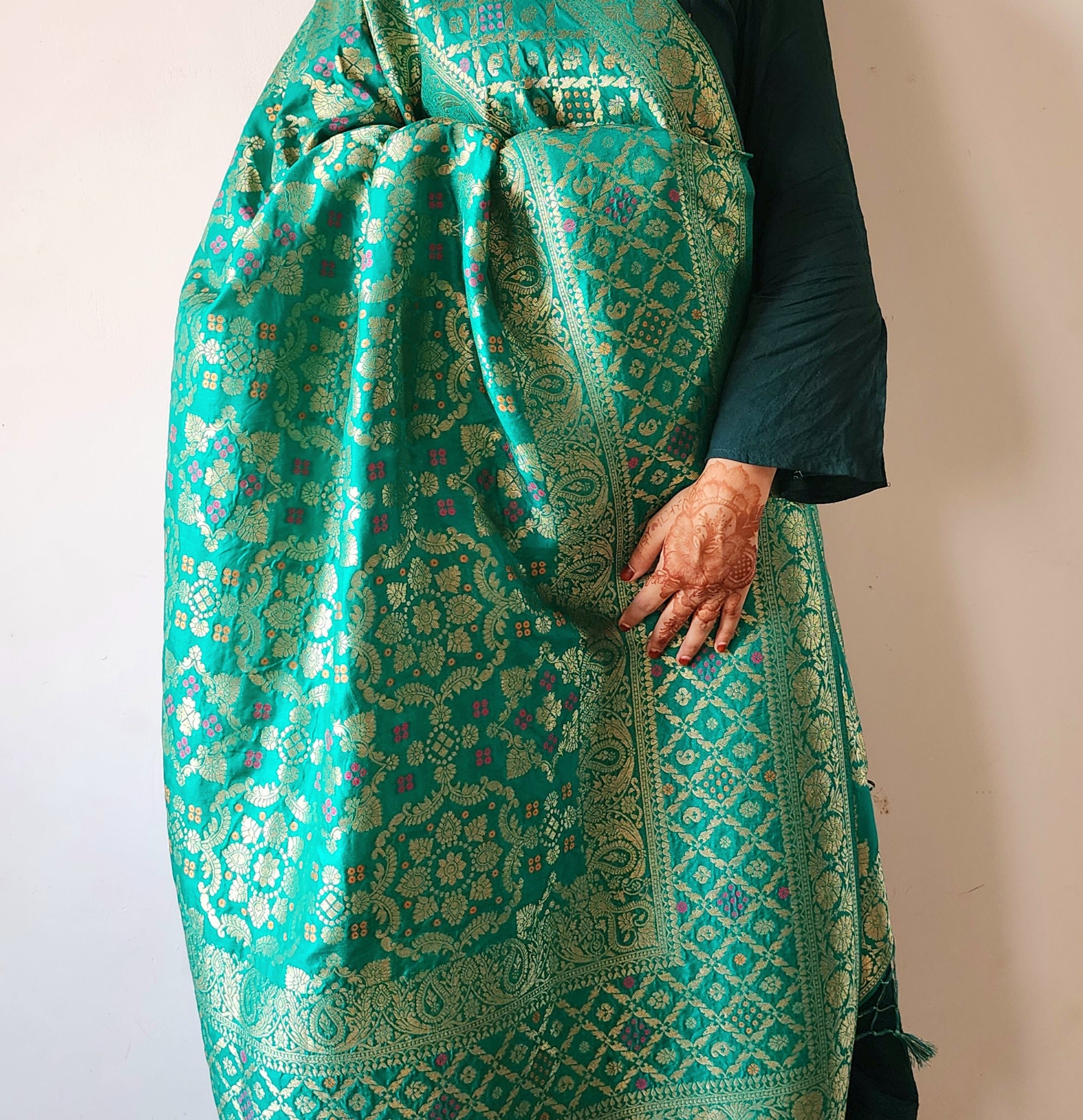 Sea Green Bandhani Dupatta with Floral and Geometric Zari Weave