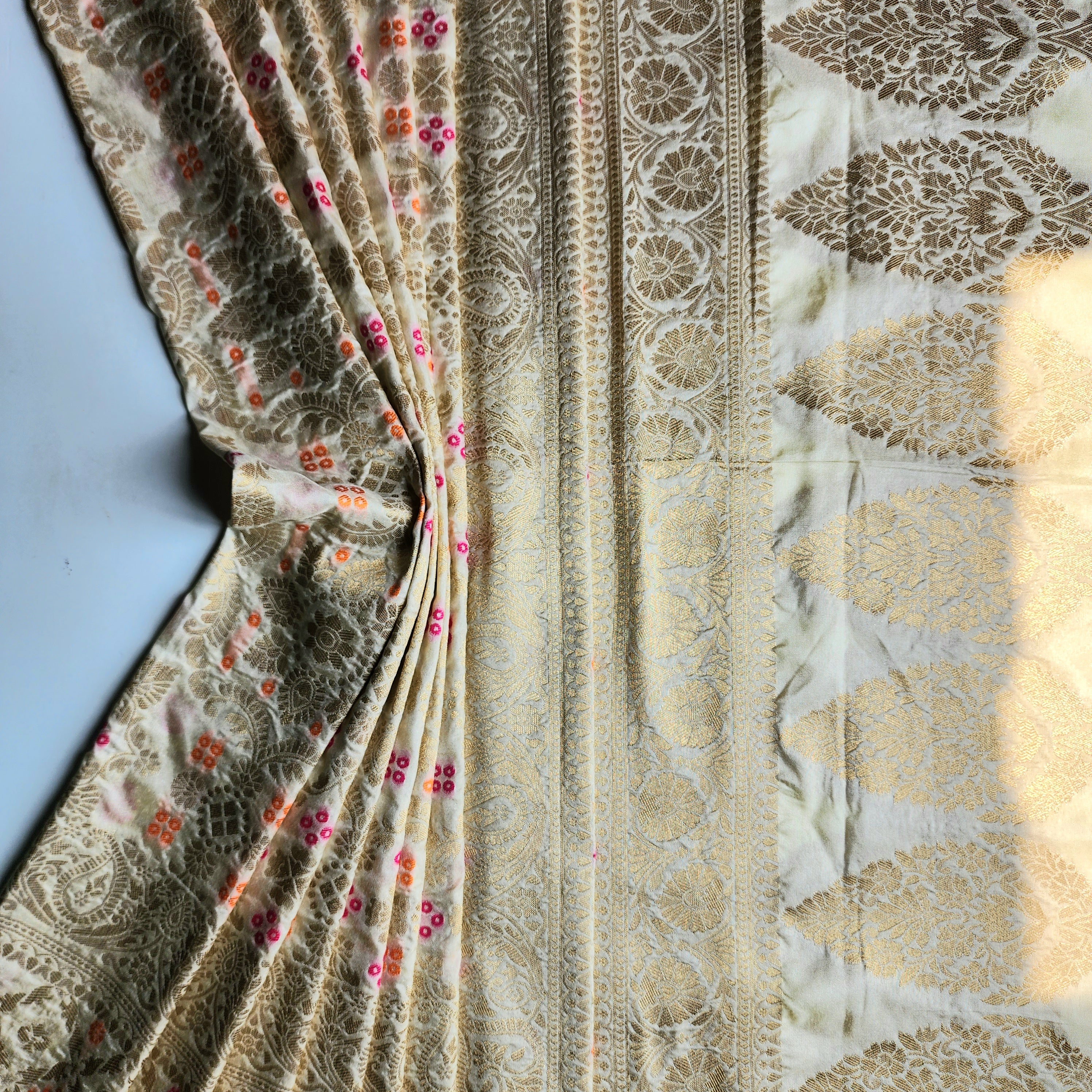 Ivory Cream Bandhani Dupatta with Floral and Geometric Zari Weave