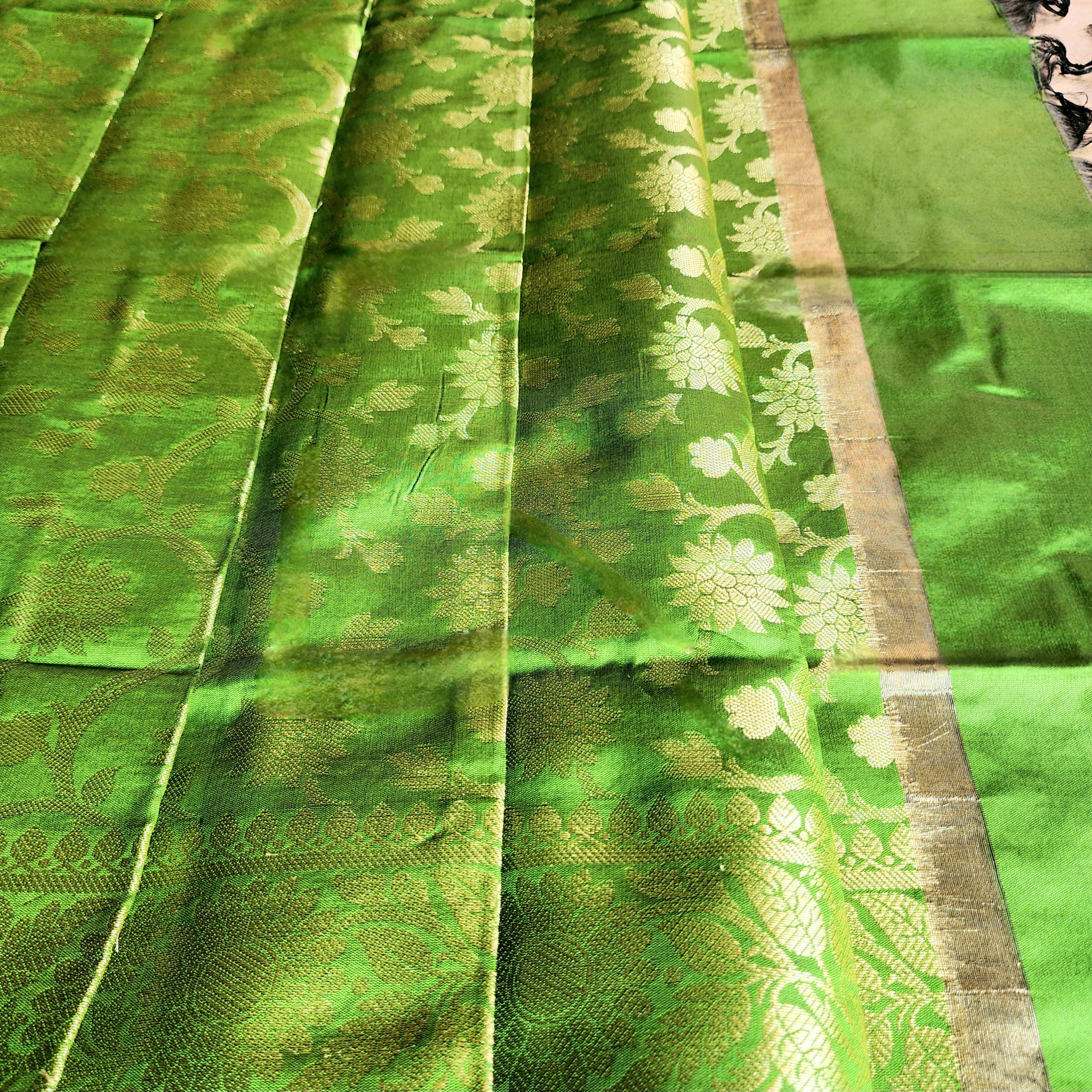 Parrot Green Banarasi Tapetta Silk Dupatta with Gold Floral Zari Weave