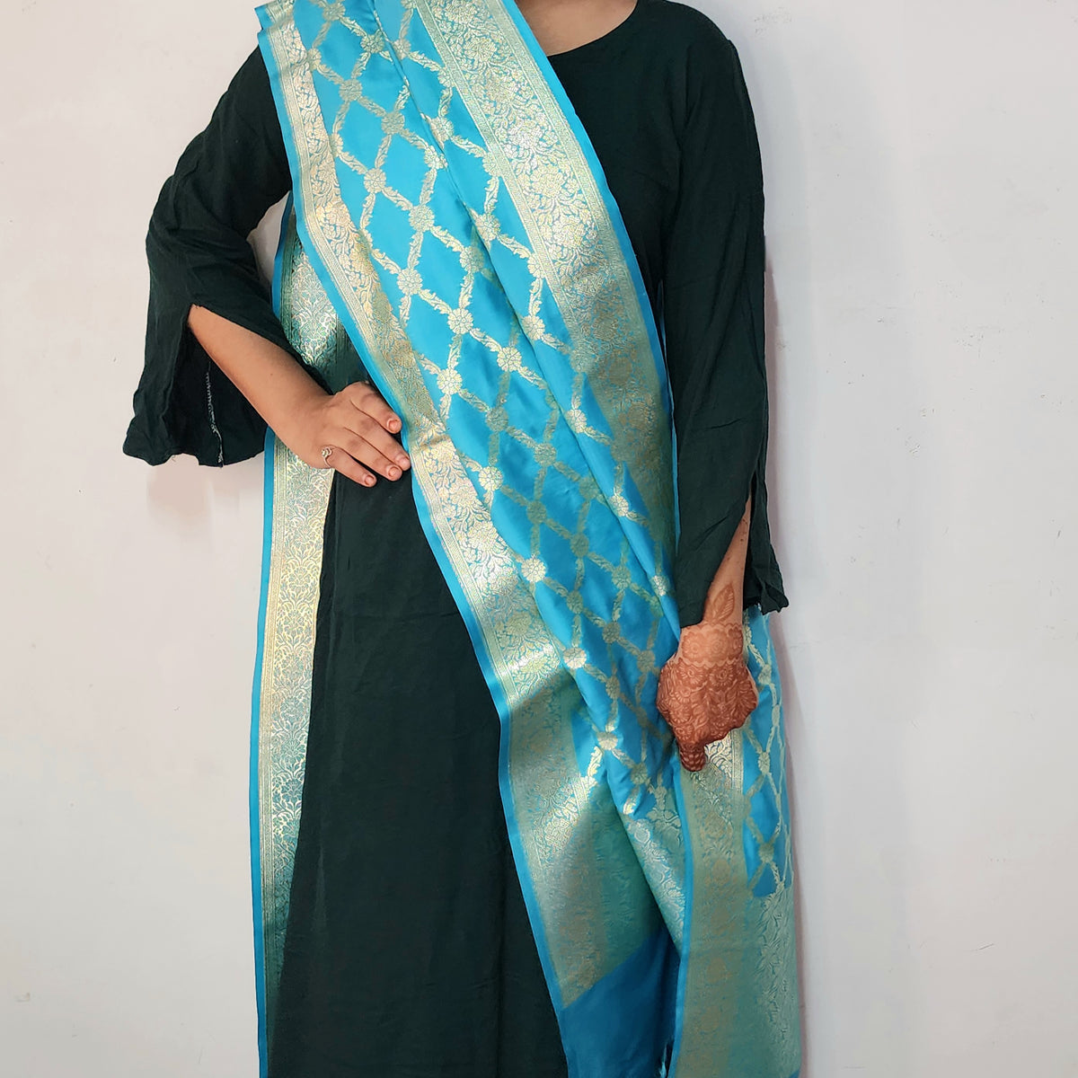 Banarasi Tapetta Silk - Turquoise Zari Jaal Dupatta