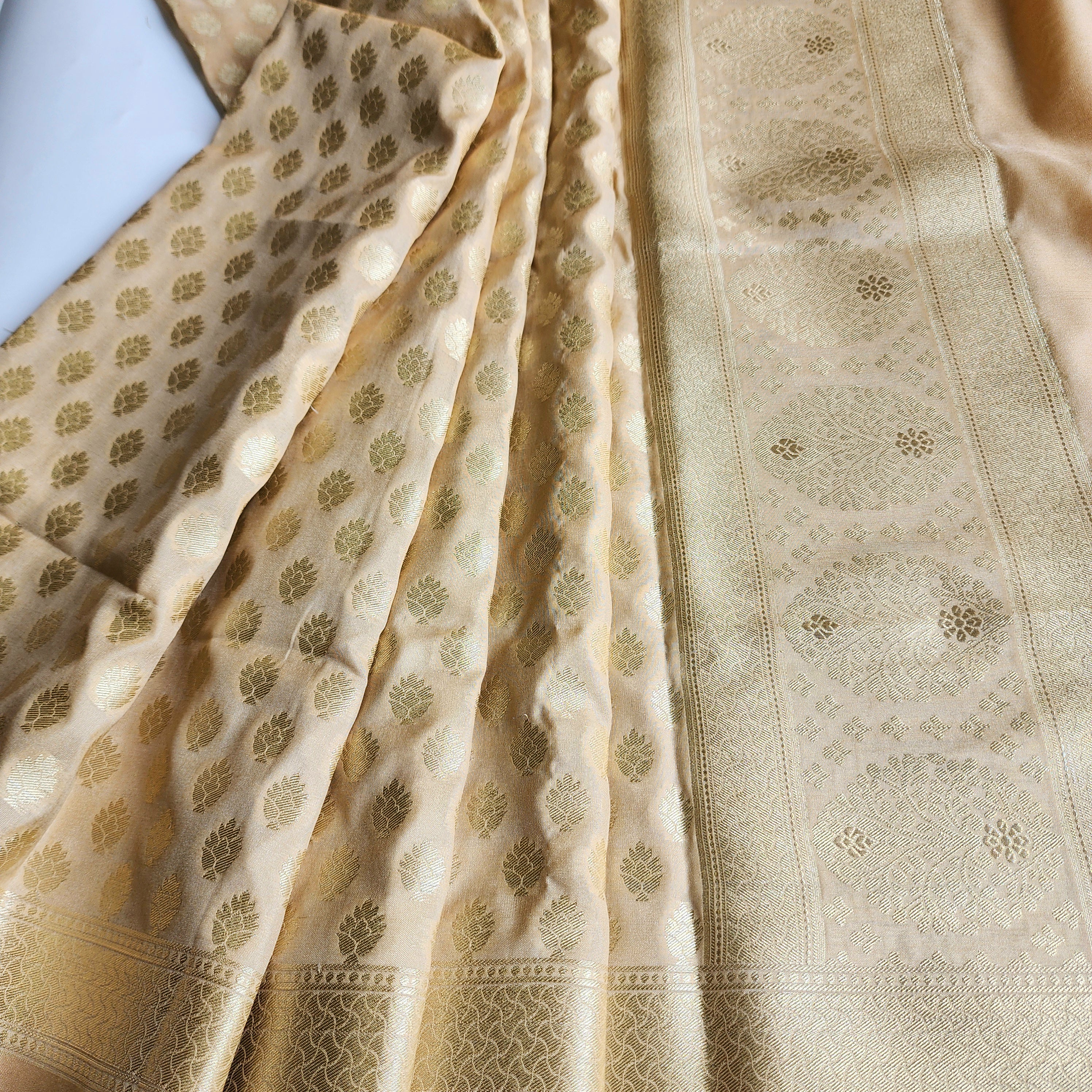 Champagne Beige Banarasi Tapetta Silk Dupatta with Gold Floral Zari Weave