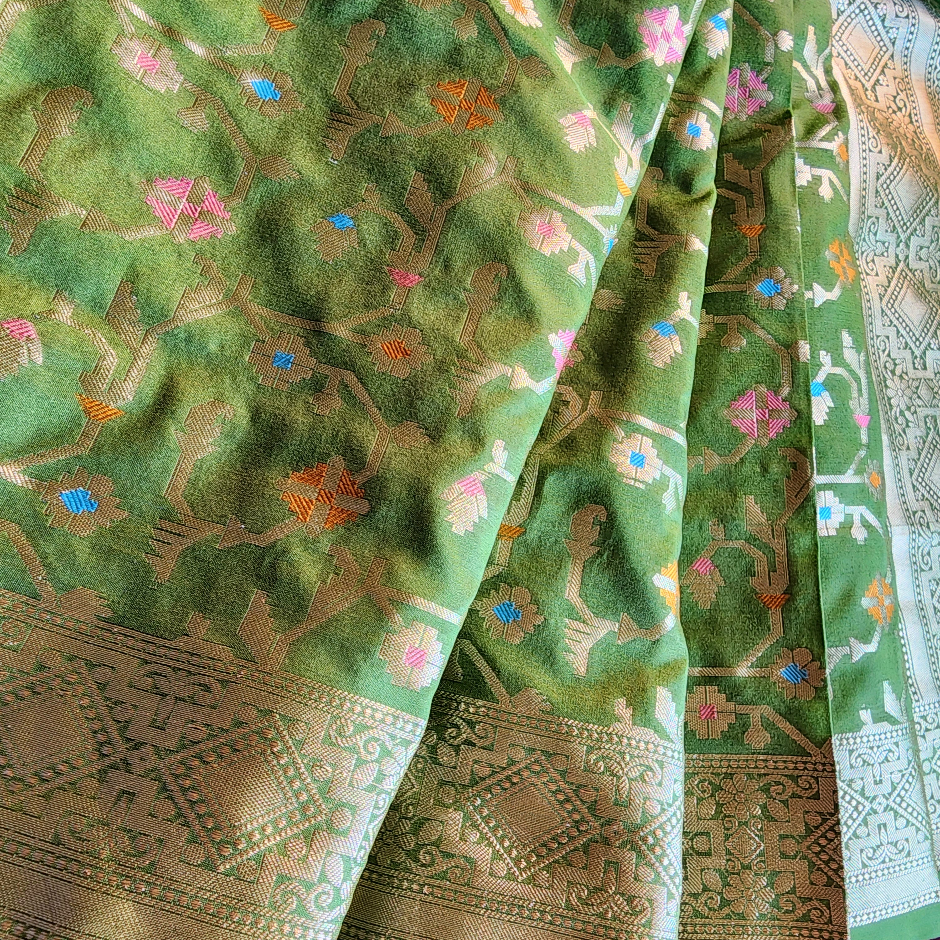 Golden Grid Banarasi Silk Dupatta with Meenakari Work in Mehendi Green