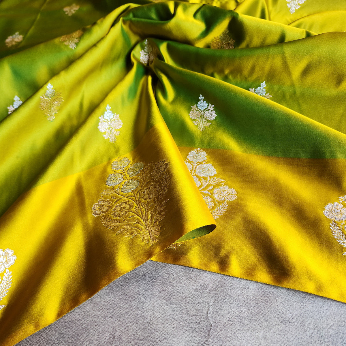 Dual-Tone Parrot Green & Yellow Pure Banarasi Katan Silk Saree
