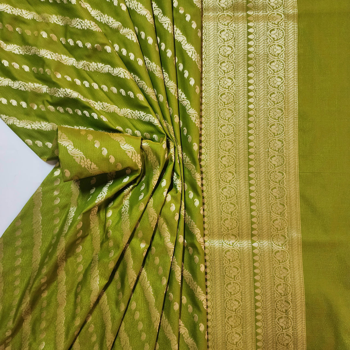 Parrot Green - Banarasi Leheriya Style Dupatta