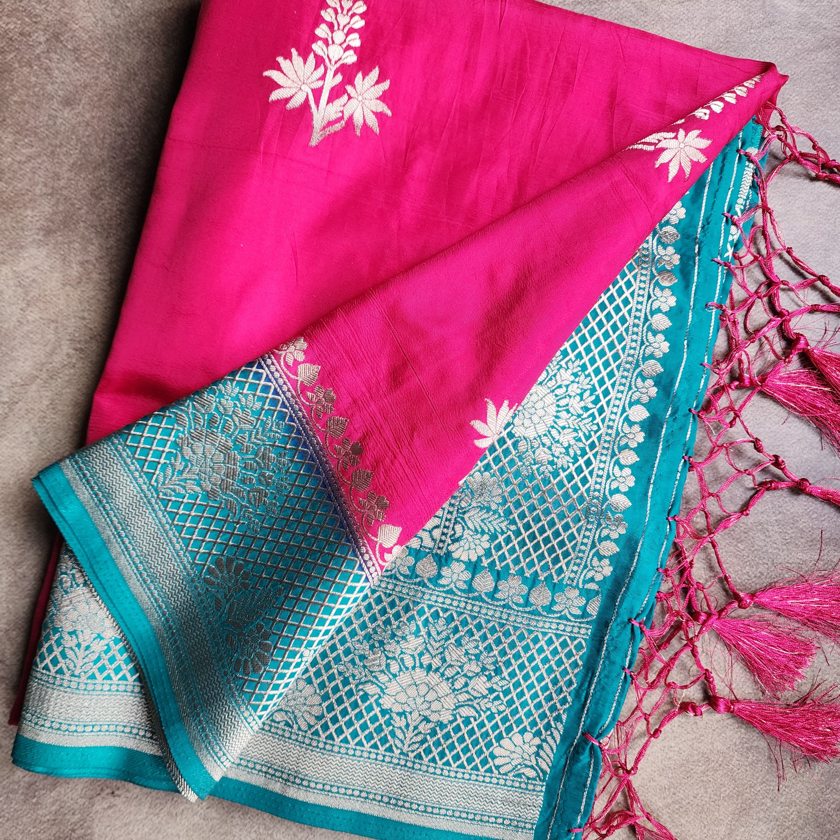 Deep Fuchsia Crepe Georgette Silk Saree with Contrast Turquoise Border